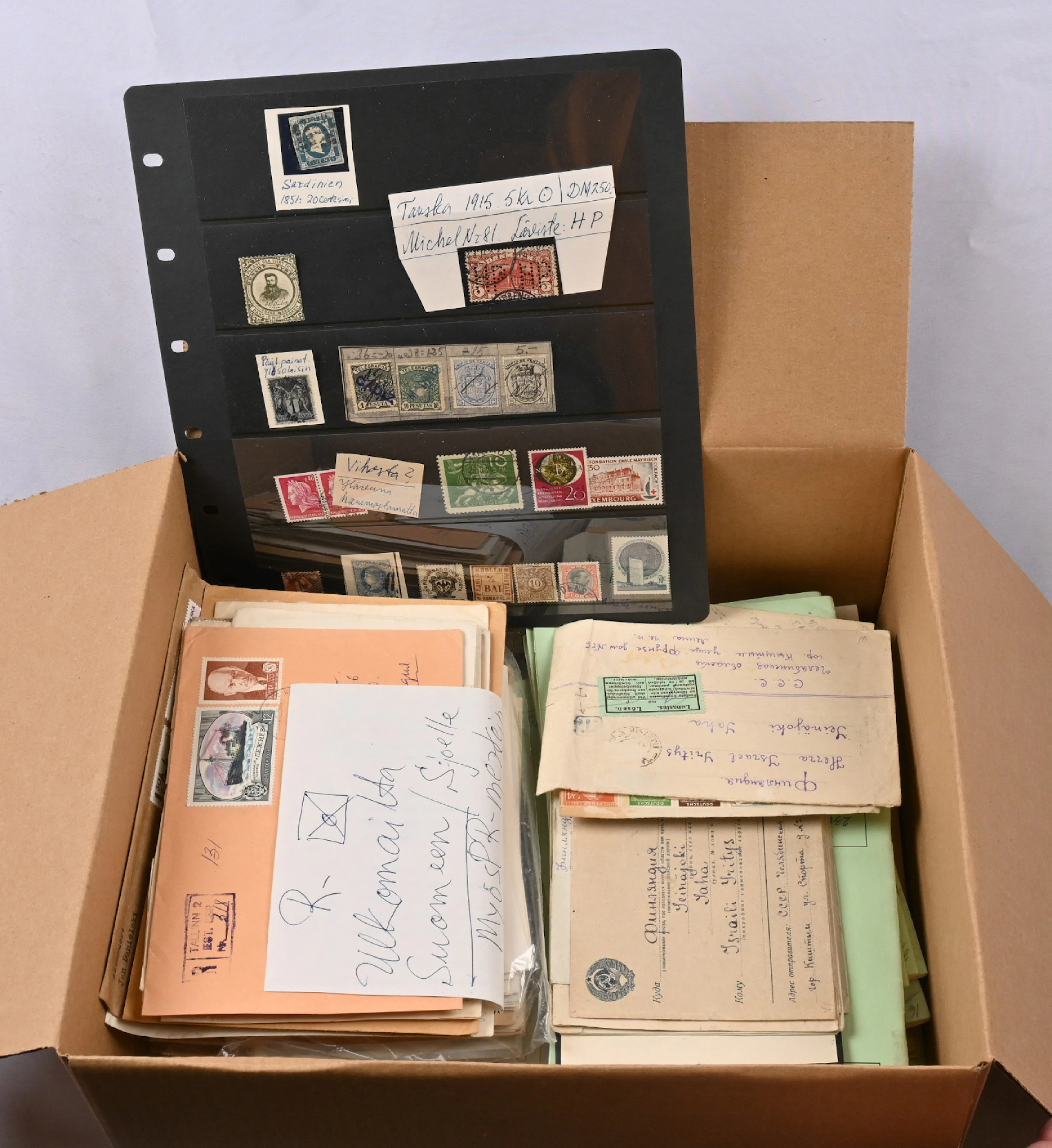 Mixed material mostly foreign material in a box of over 2 KG. Stamps