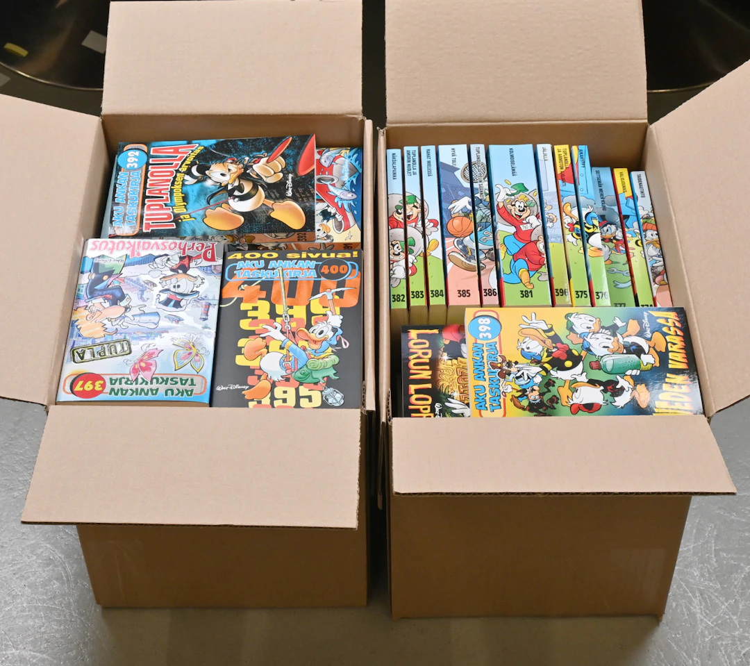 Aku Ankka (Finnish Donald Duck) pocket books. 100 pieces, numbers