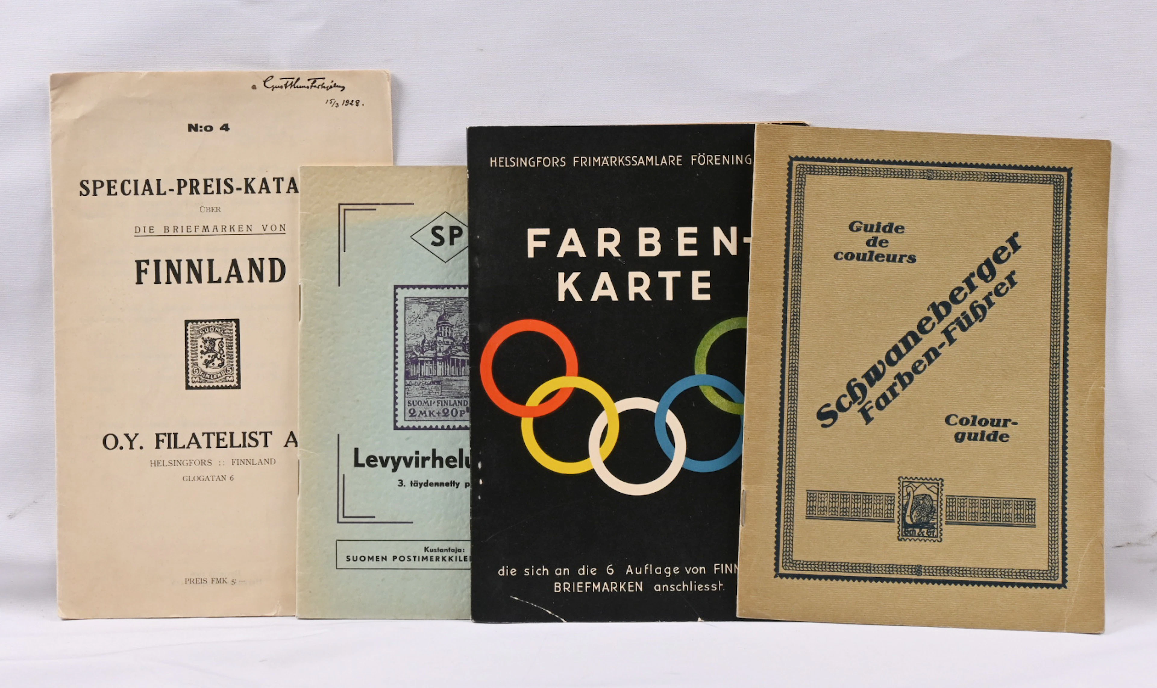 A small bundle of old publications, eg. HFF Farbenkarte from serpentine