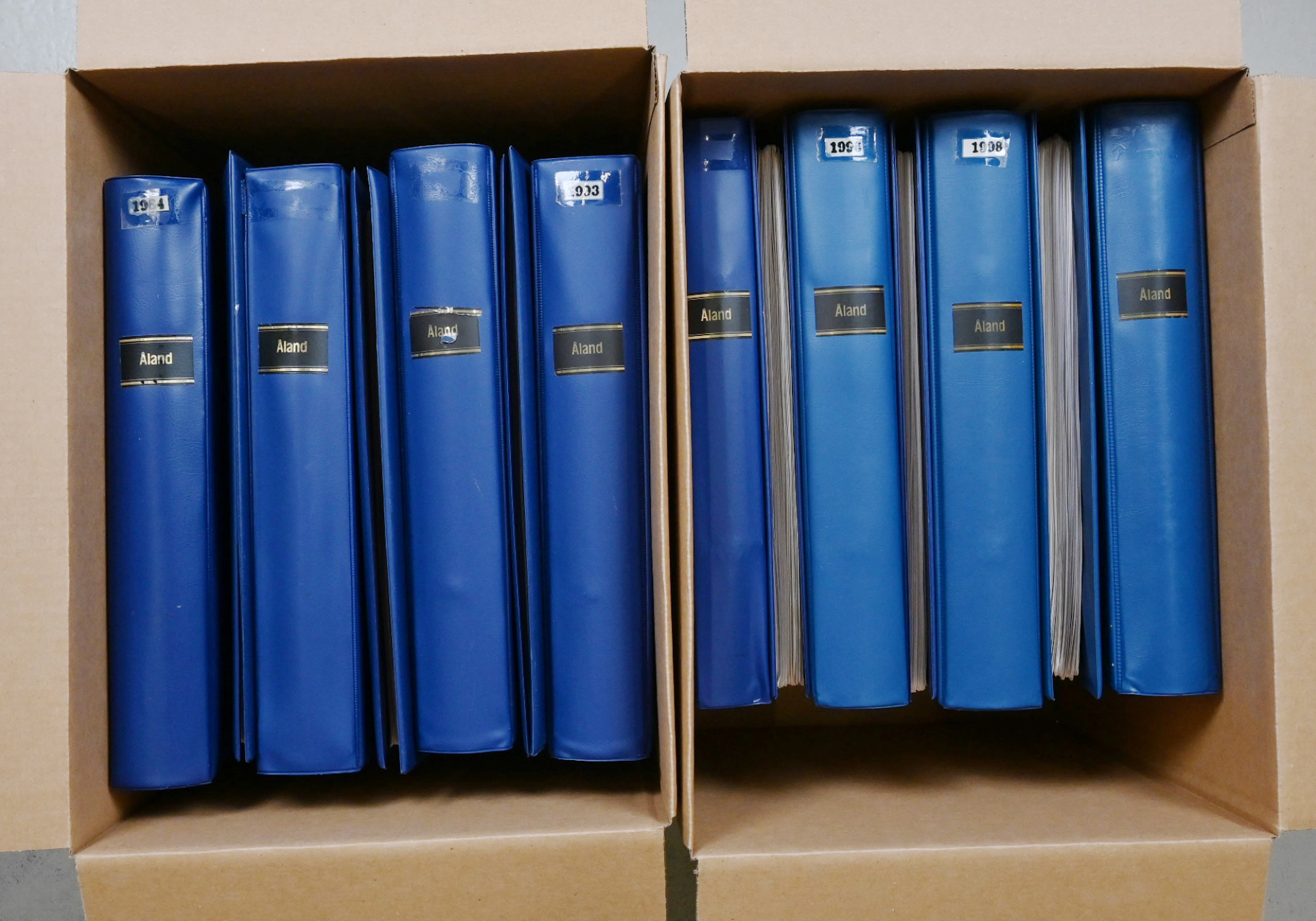 1984 - 1999 and 2001 extremely extensive and abundant collection in