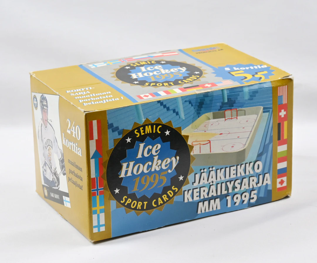 1995 Semic box, 100 packs in a box.