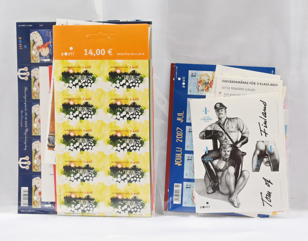 MNH ** forever stamps over 200 pieces, additionally over 100€ worth