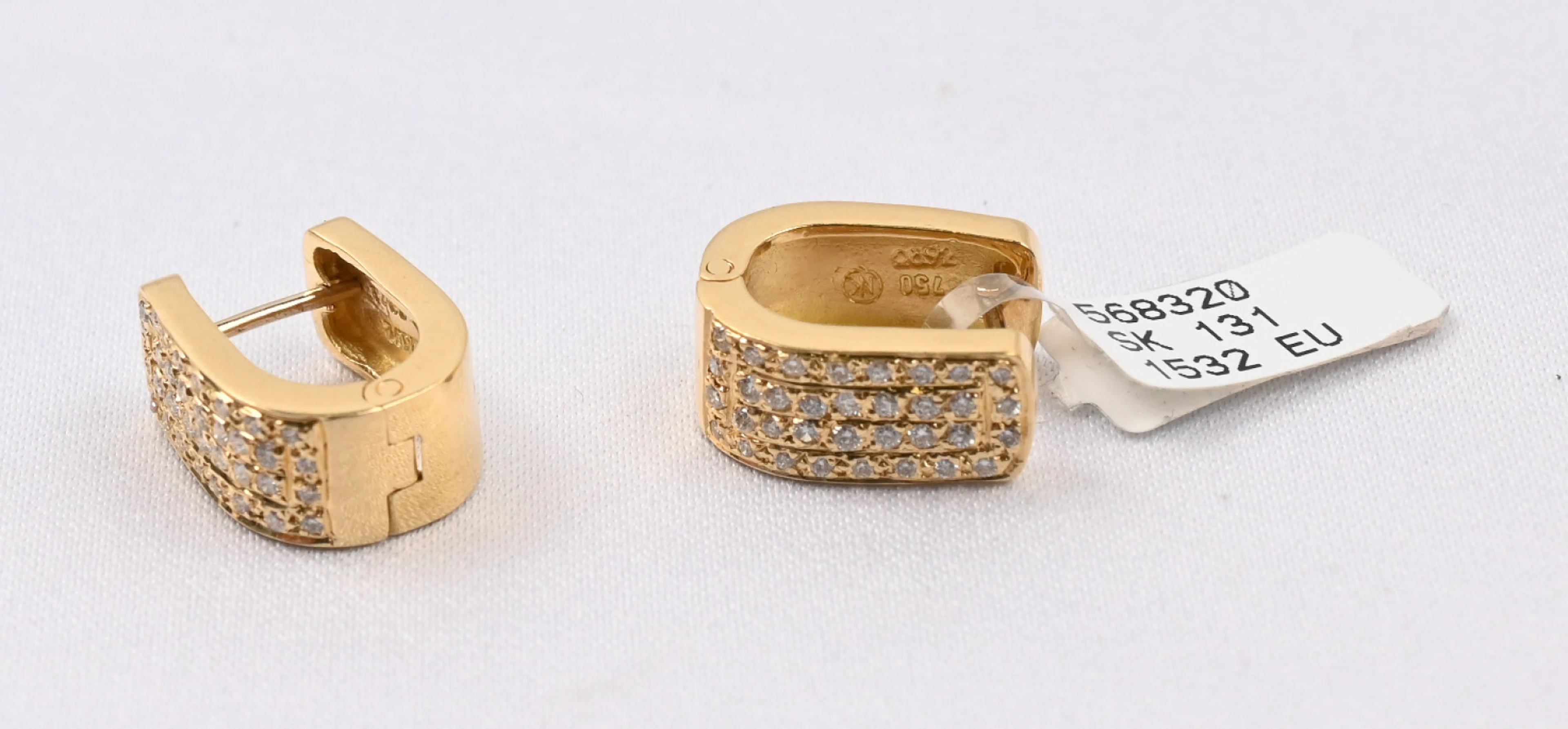 Diamond earrings, gold (750). Gross weight approximately 6.8 g.