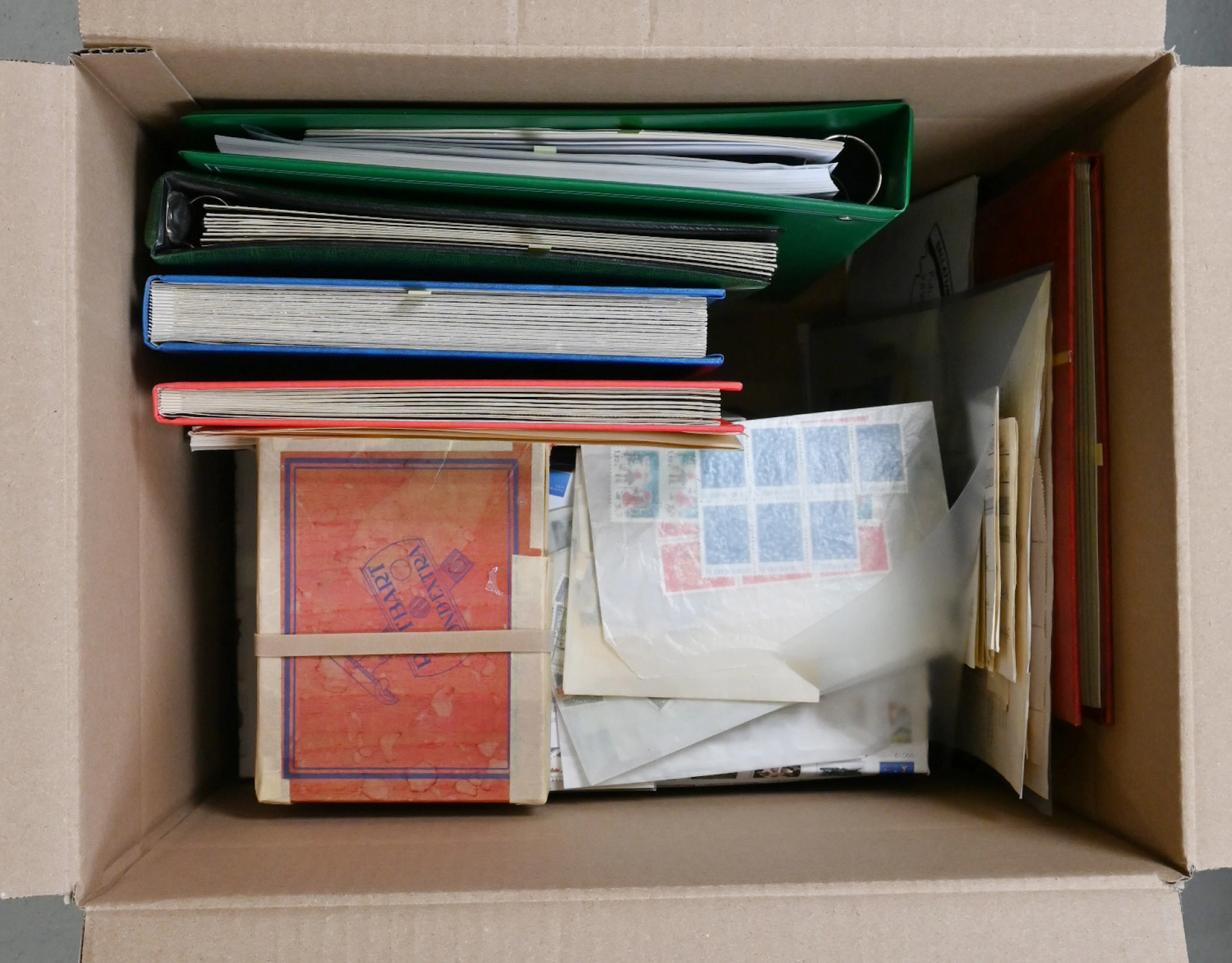 Versatile mixed selection in a 7½ KG box. Mainly Finland but also