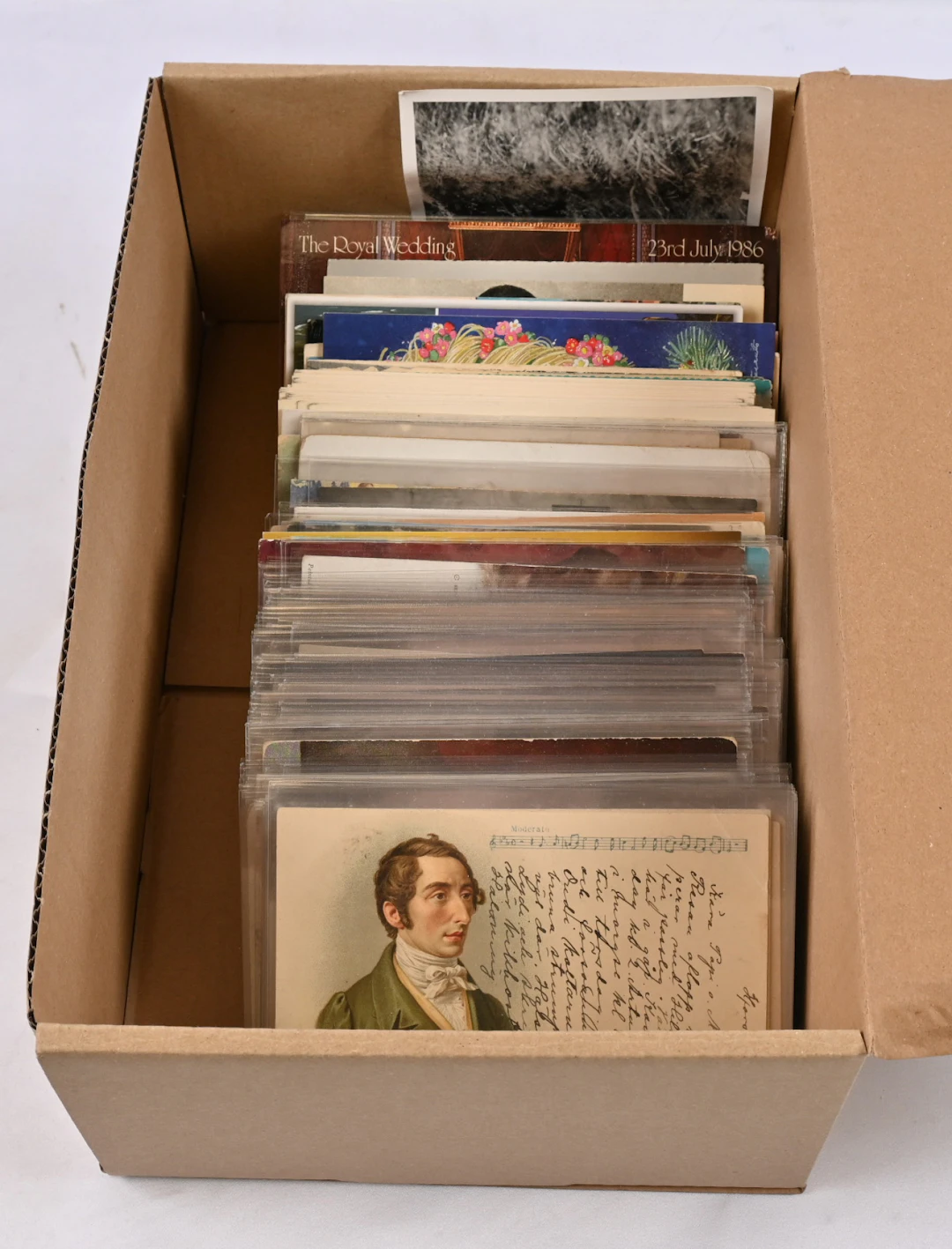 Old foreign cards an excellent selection in a box of nearly 2 KG