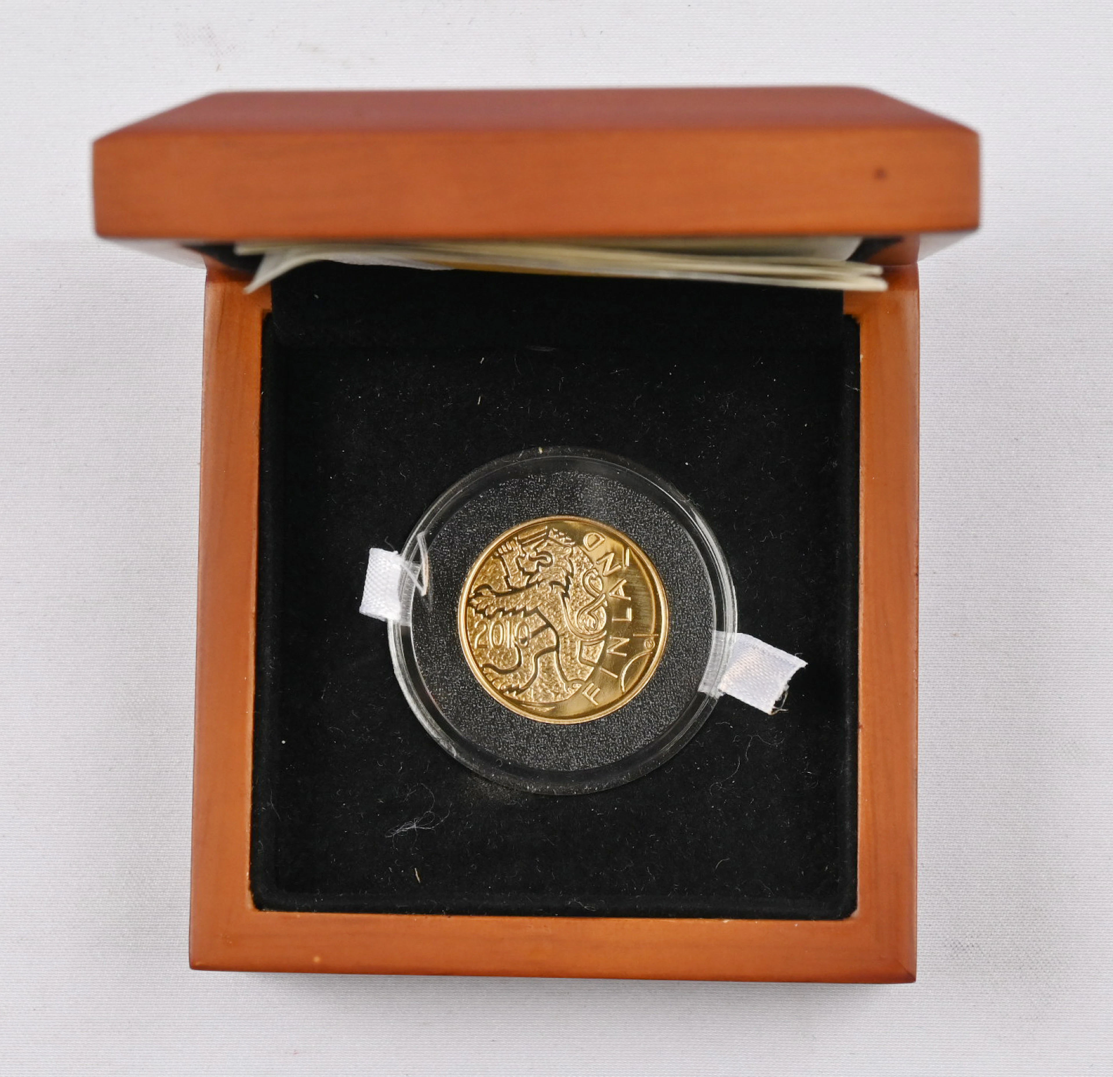 2010 100€ Finnish money 150 years, gold