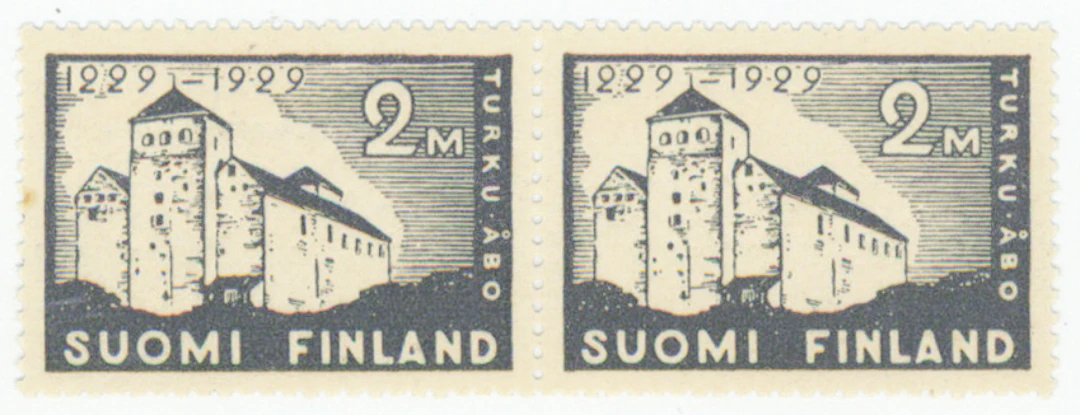 1929 Turku 2 markka rare W2 MNH ** pair, one stamp has a couple of