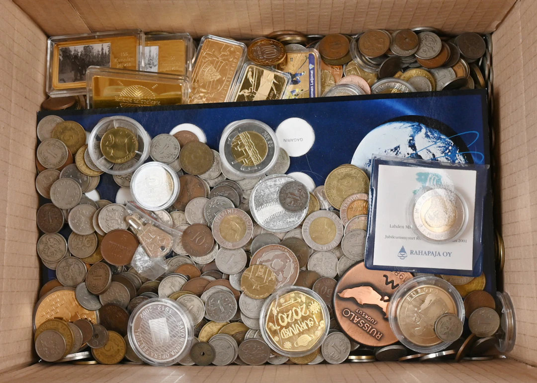 Discovery lot of coins, medals etc. from Finland and abroad, over 6 KG