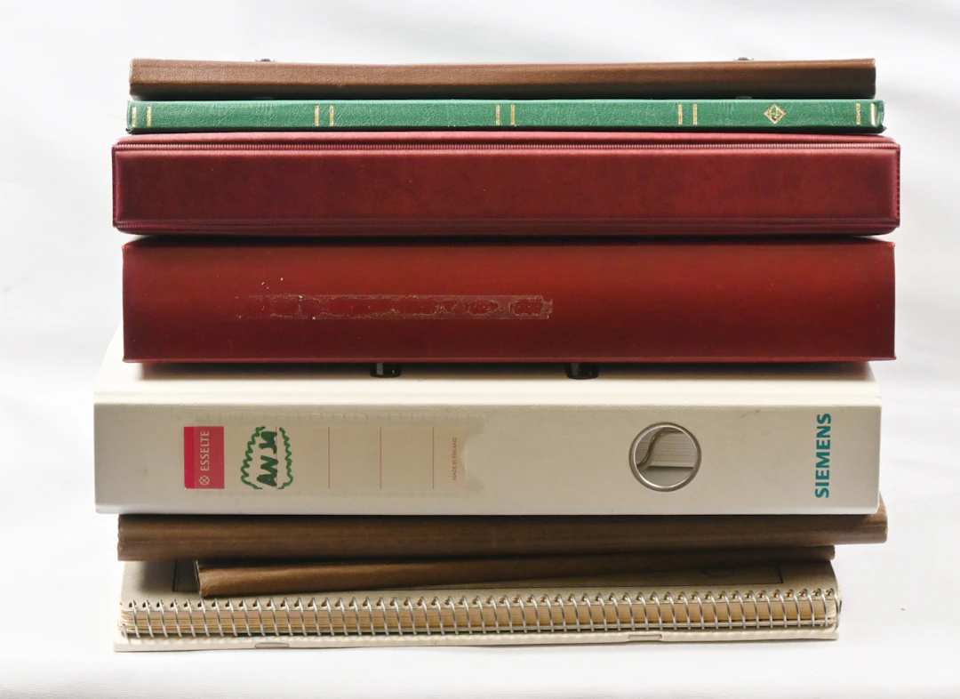 Remainder collections etc. in nine albums, in one solely postal items.