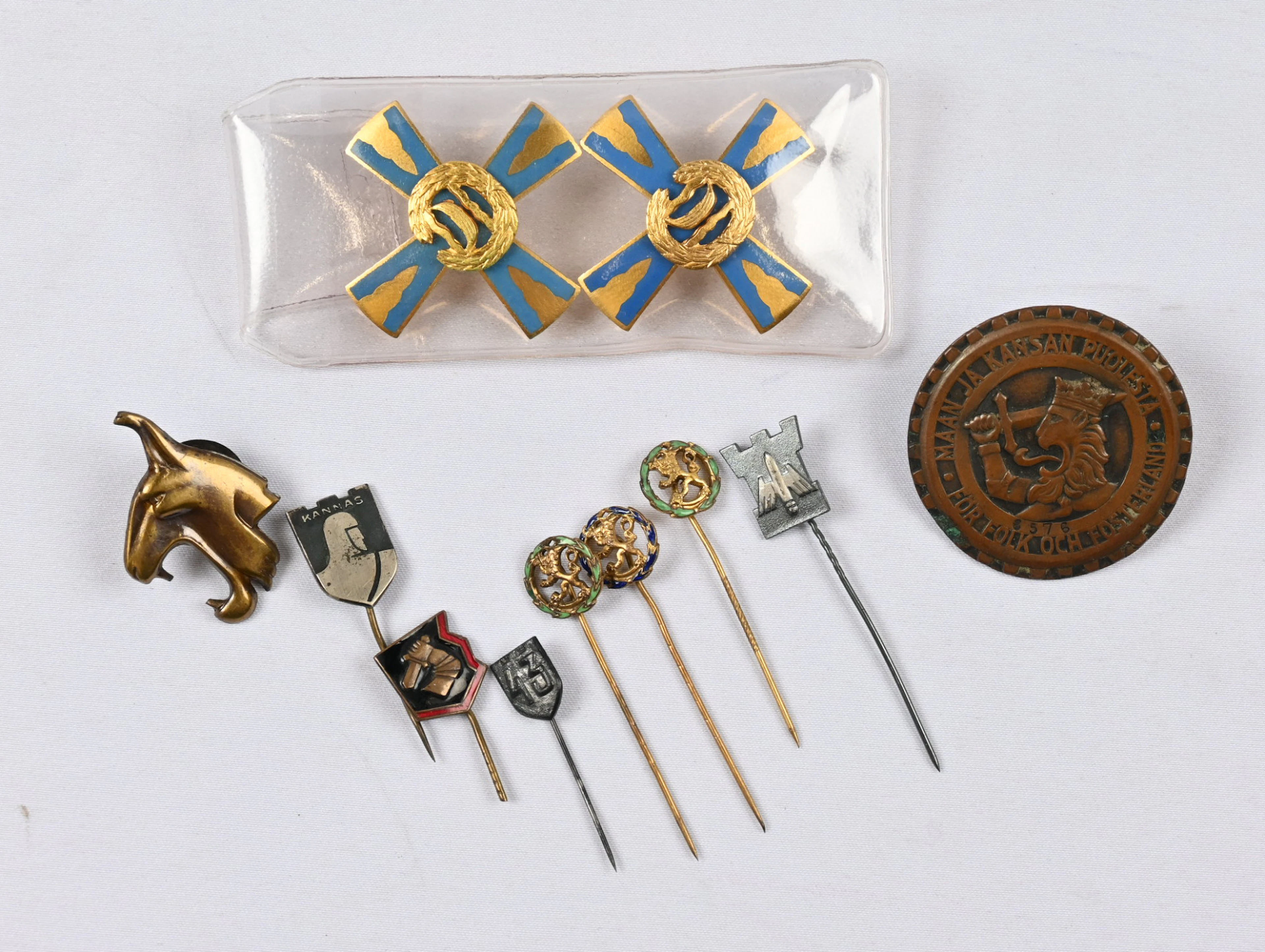 Selection of pin badges (7 pieces). Ilves Division belt badge, breast