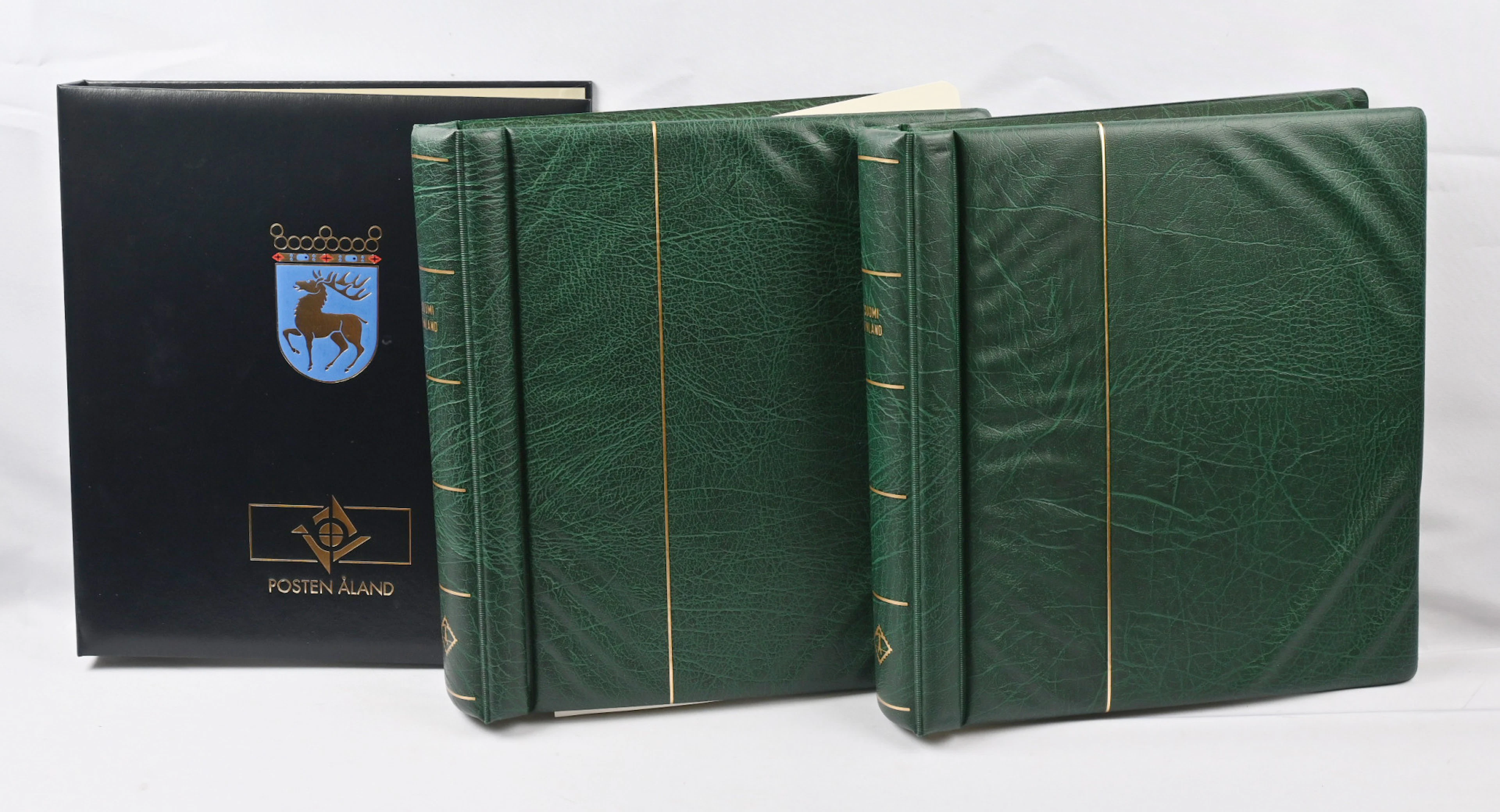 1875 - 2007 collection in two albums with mounts, used and MNH **