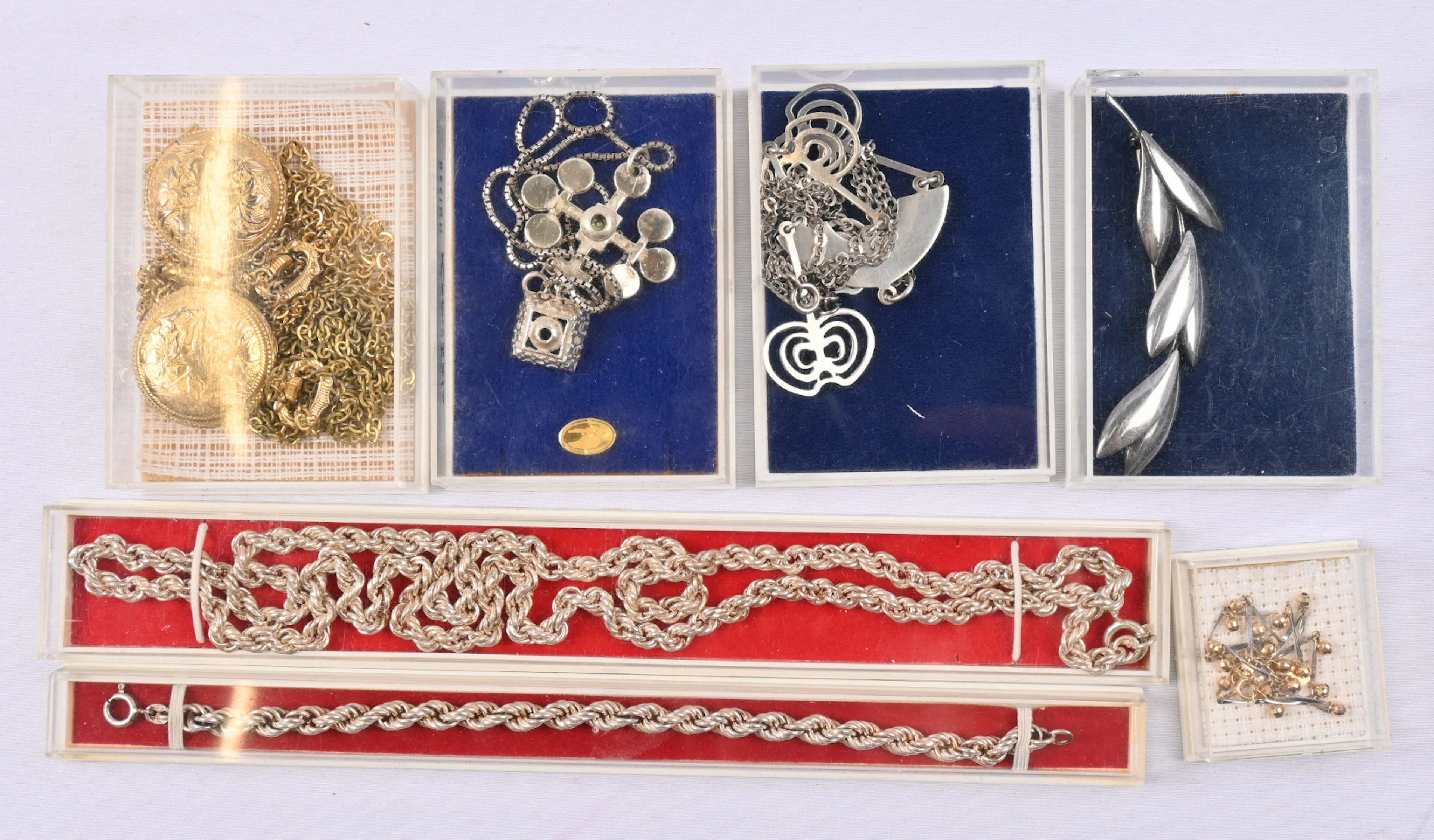Jewelry fine selection including eg. partly gold (585) anklet, silver