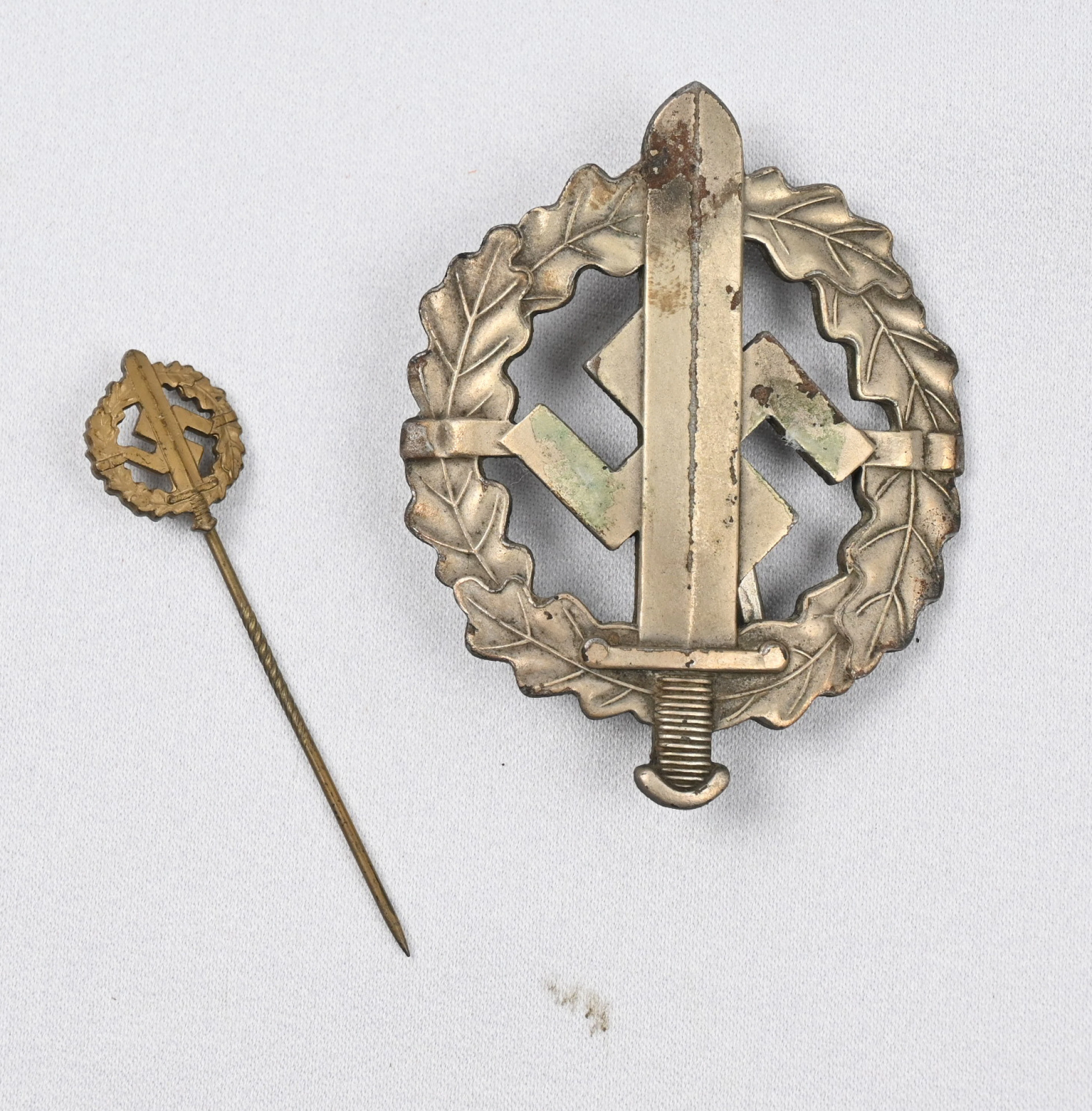 German silver SA sports badge (silver-plated bronze). On the back