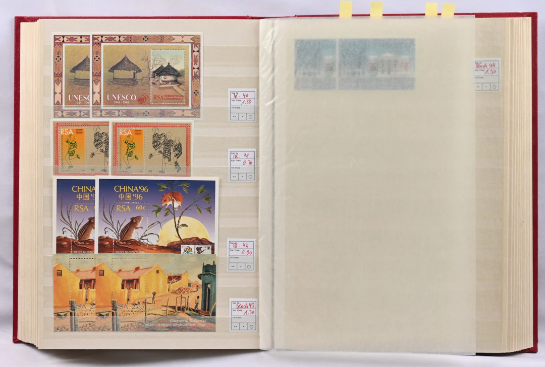 Small stamp lot in a stockbook, used and mint, also some miniature