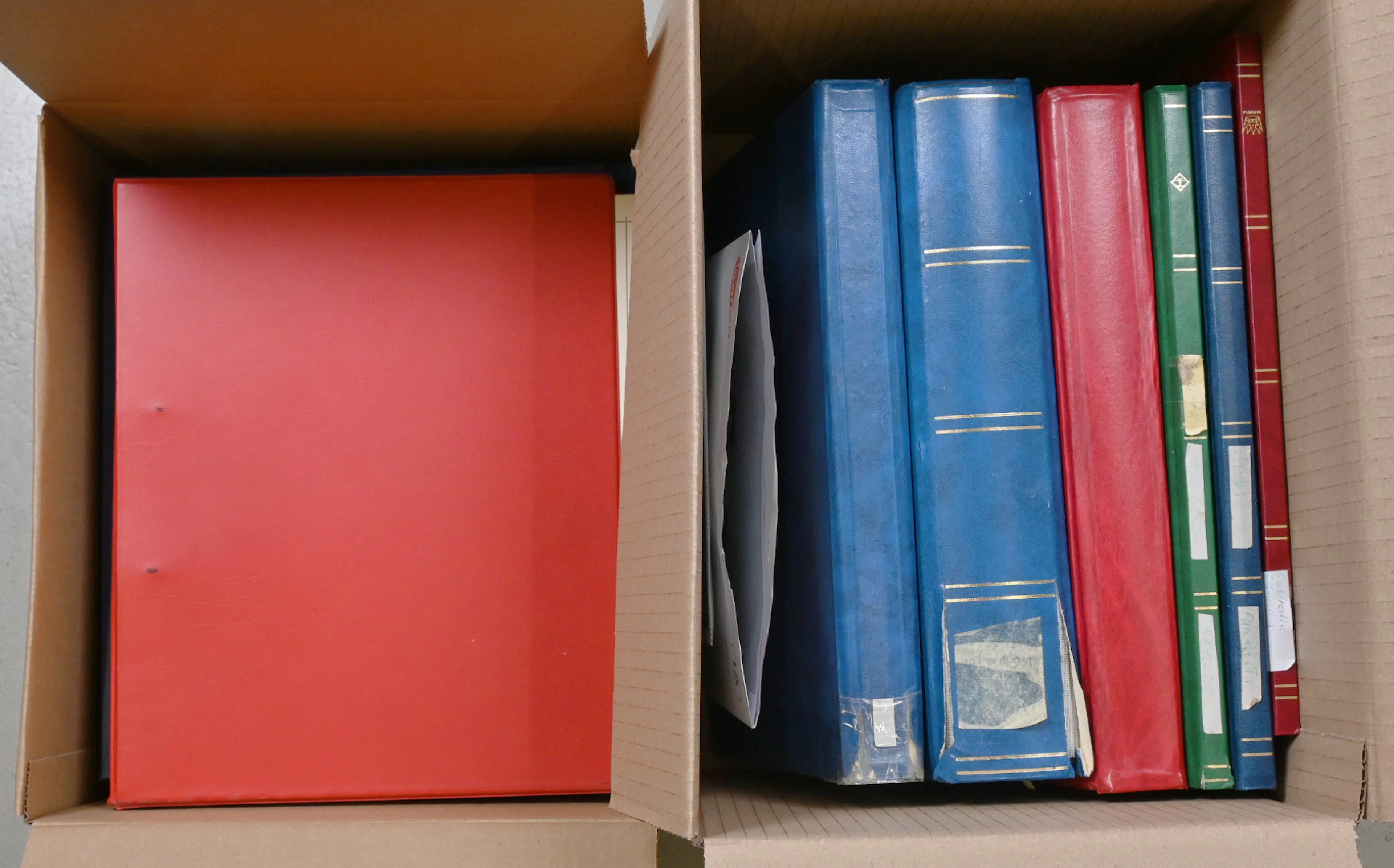 In nine stockbooks and in two albums mixed selection of stamps from