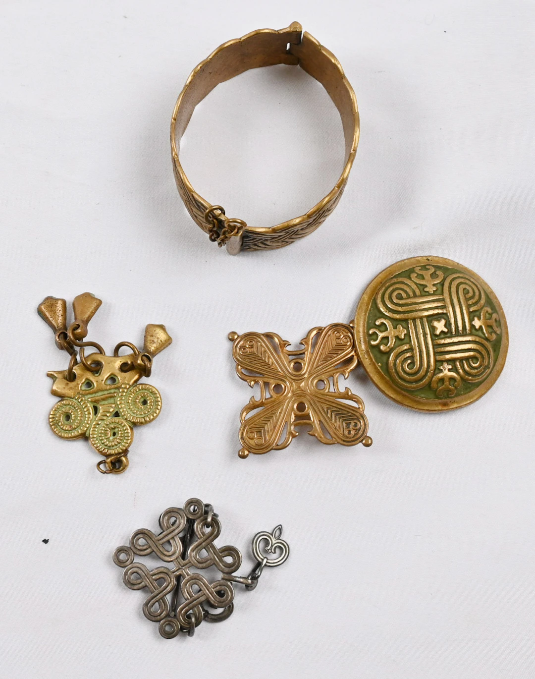 Kalevala Jewelry bronze jewelry fine large selection. Pendants with