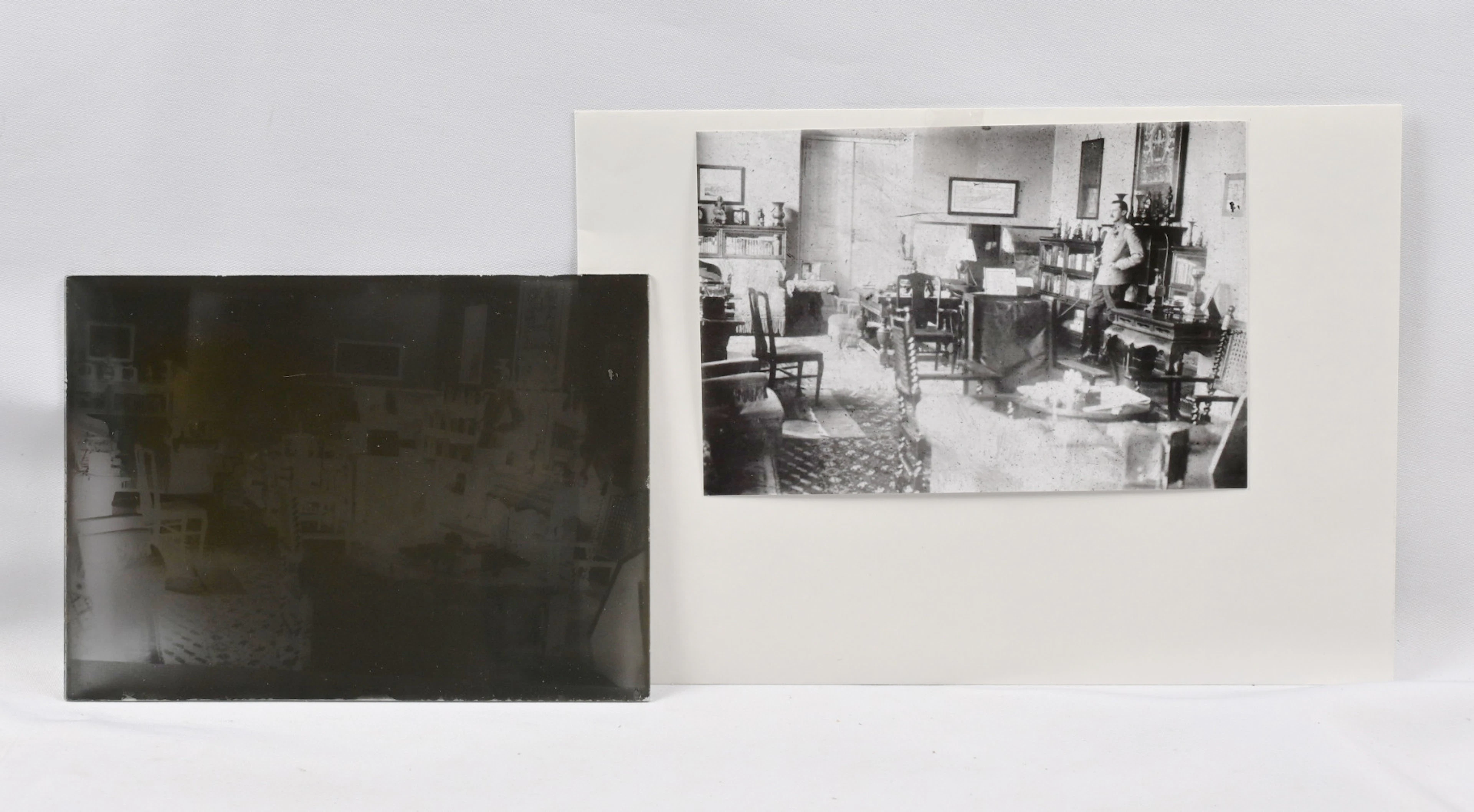 Glass negatives of Mannerheim pictures from the early 1900s. Ten smaller