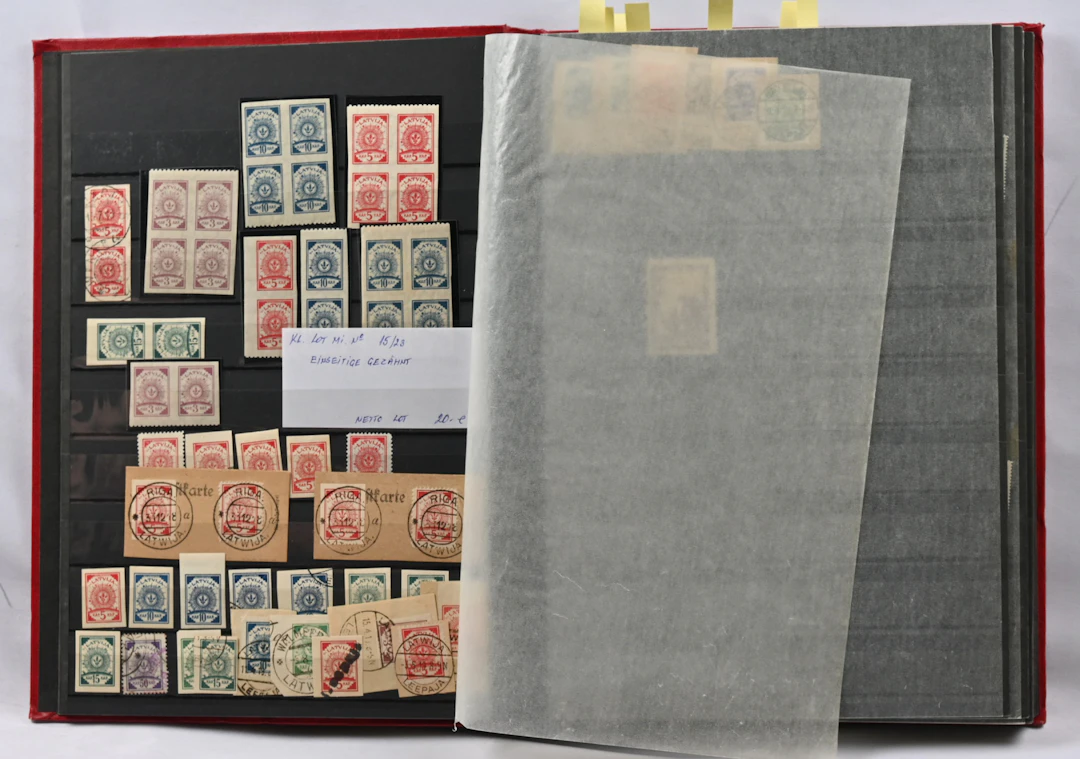 1919 - 1940 interesting stock material of used and mint stamps in