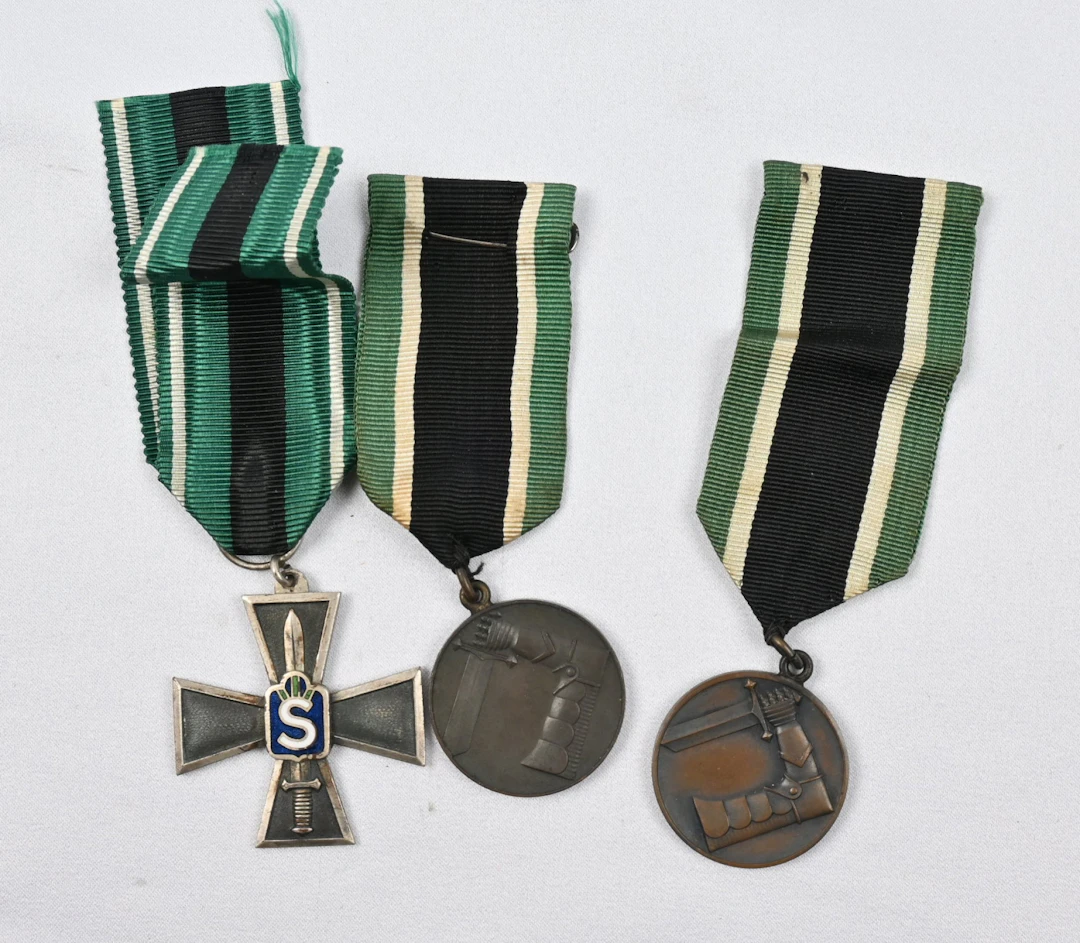 Civil Guard iron cross of merit, as well as two pieces Civil Guard