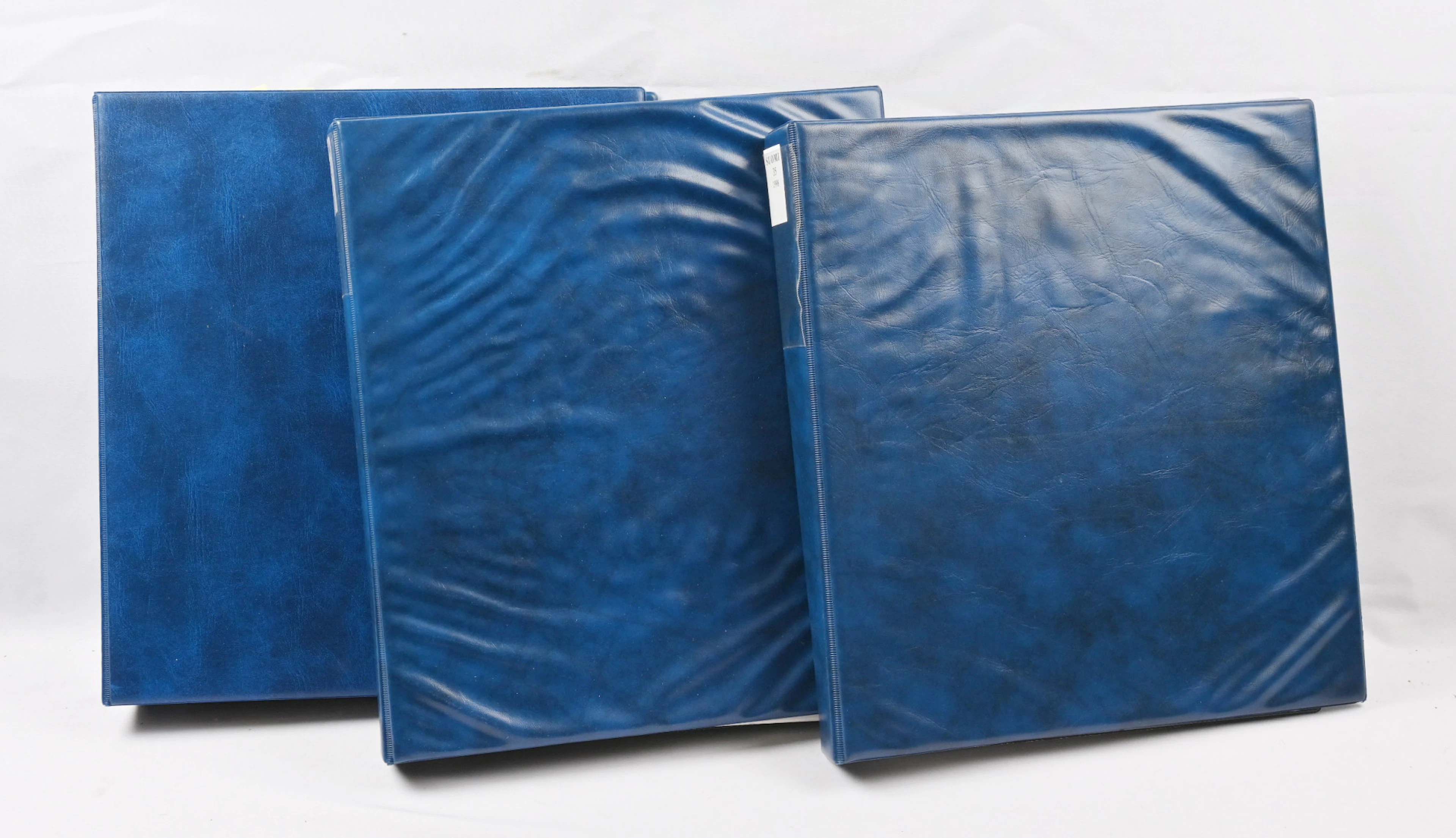 1998 - 2001 in three binders commemorative stamps, definitive stamps
