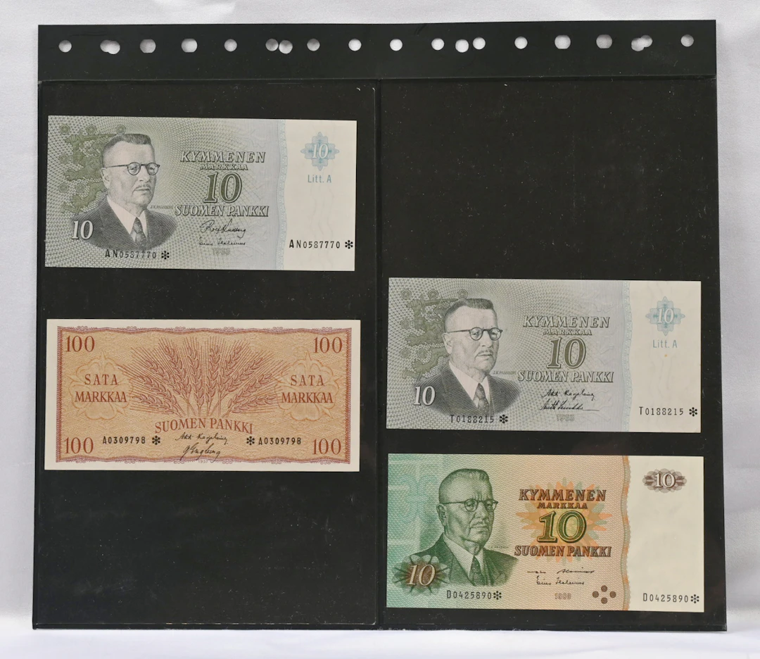 Selection of 100 markka 1957 A*, 1963 Litt.A D* (condition 1-1+)