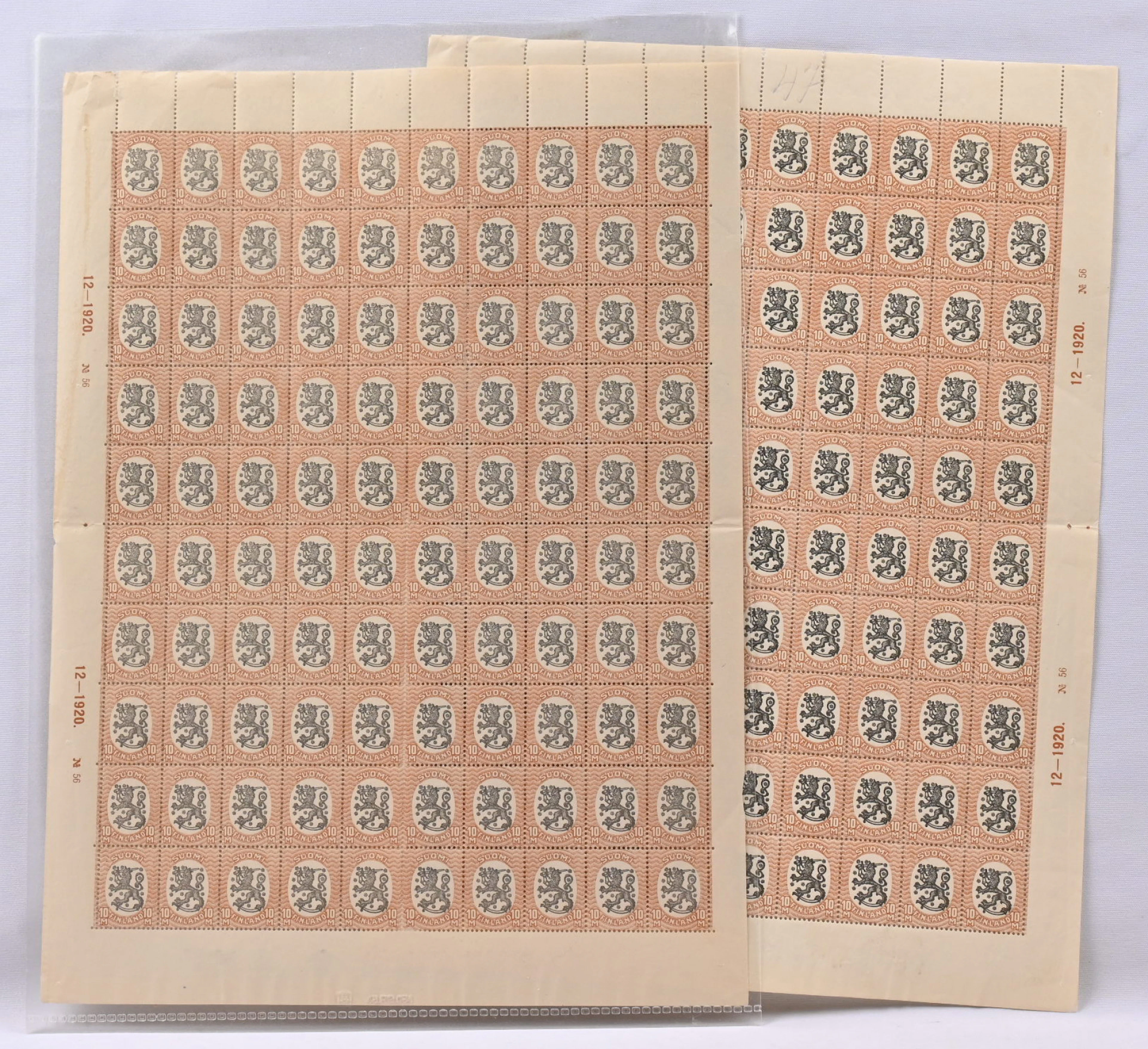 1920 issue 1917 10 markka sheet 56 left and right (2 x 100).