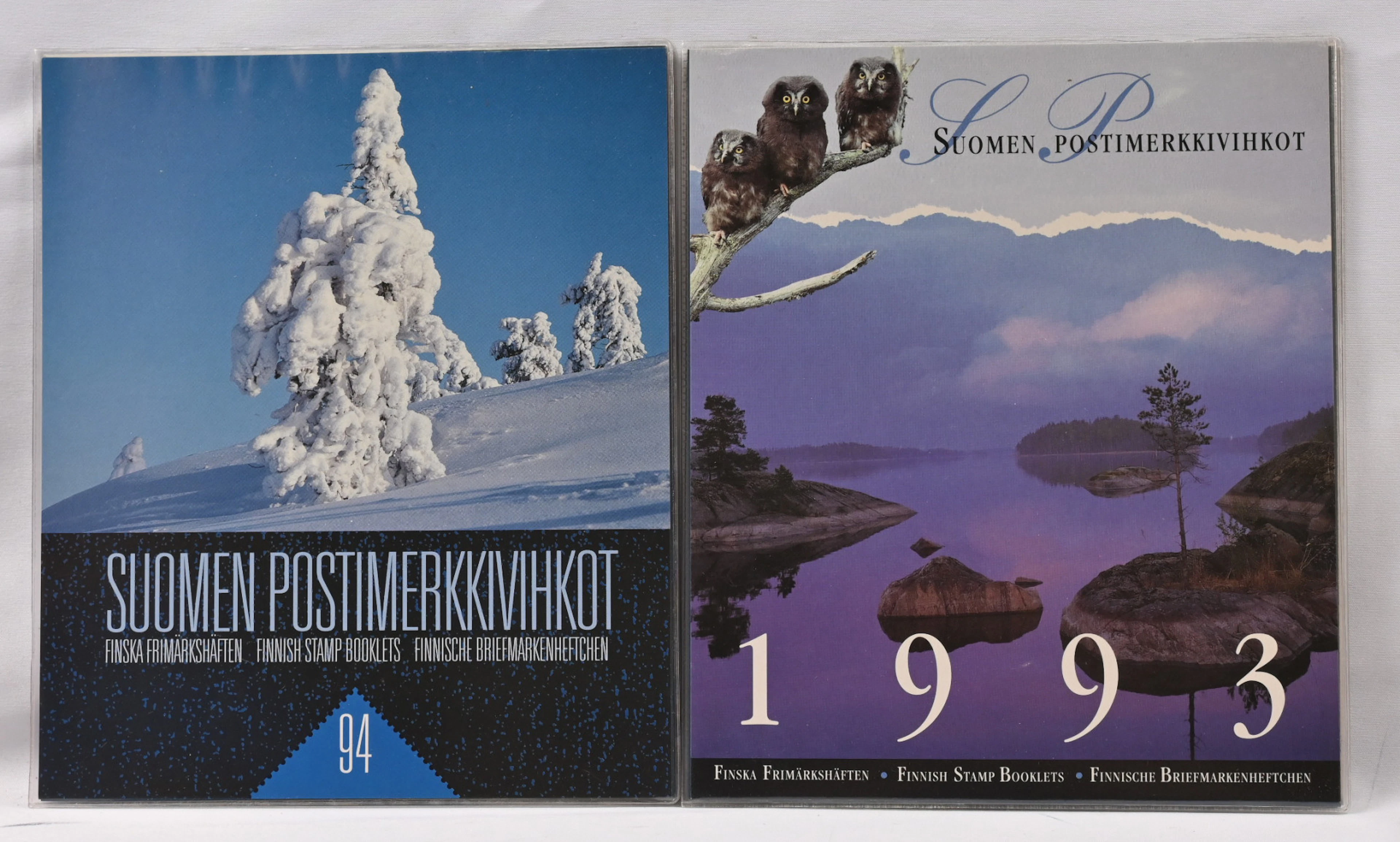 Finnish stamp booklets 1993 and 1994. Ca. 50 forever stamps