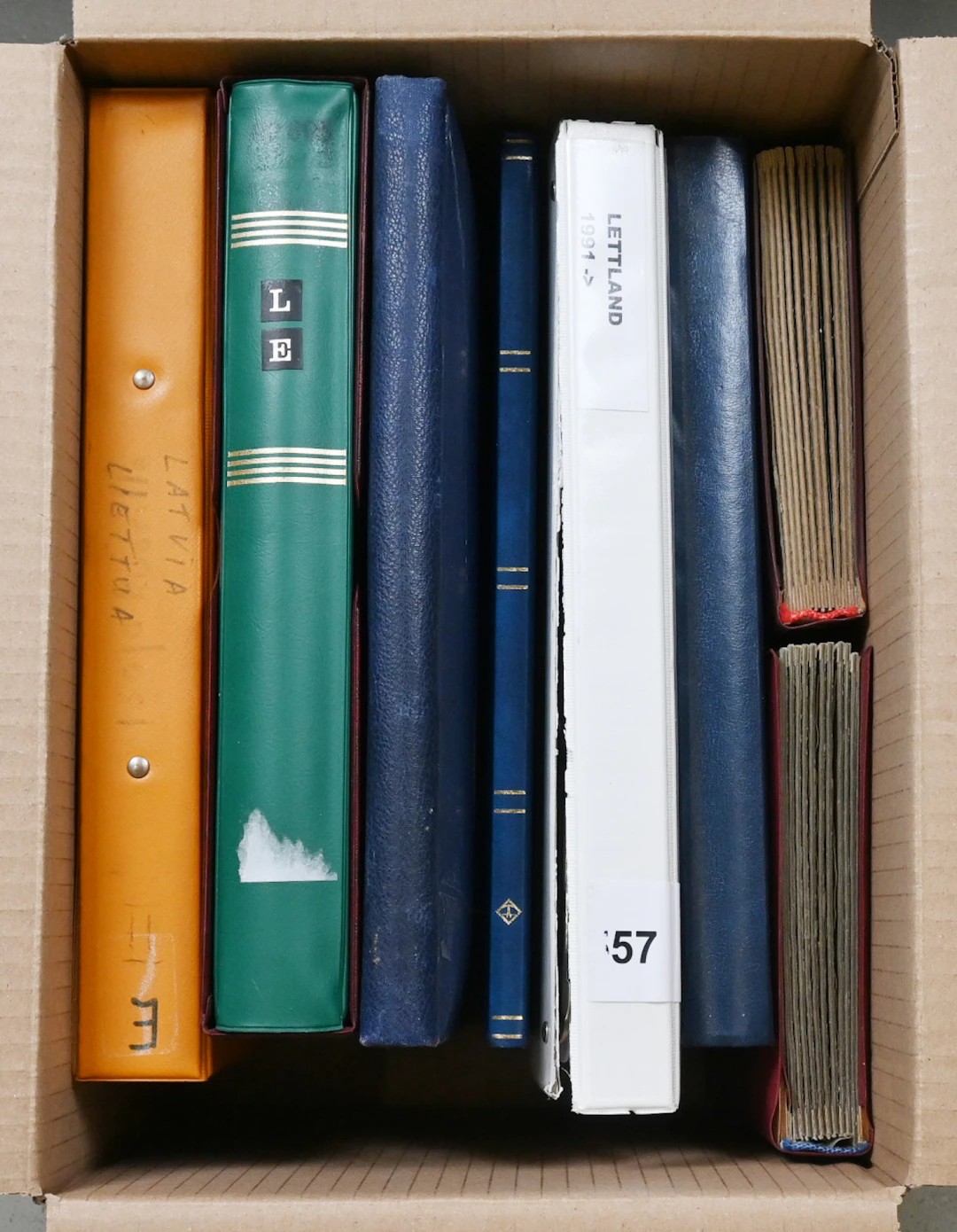 Baltic states, in eight albums/stockbooks collections and stock lots