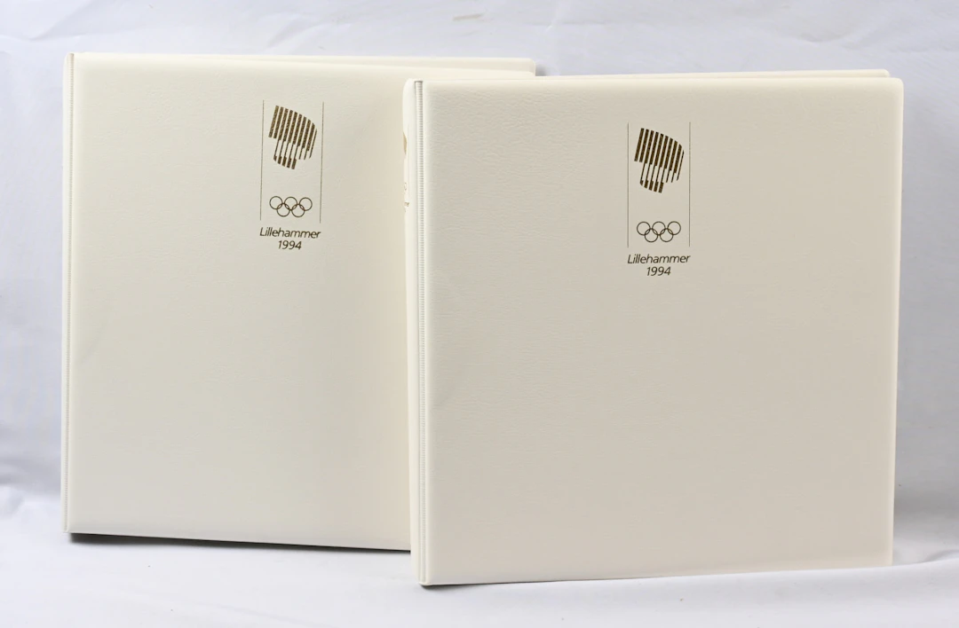 Olympics, Lillehammer 1994, two elegant thematic albums of Winter