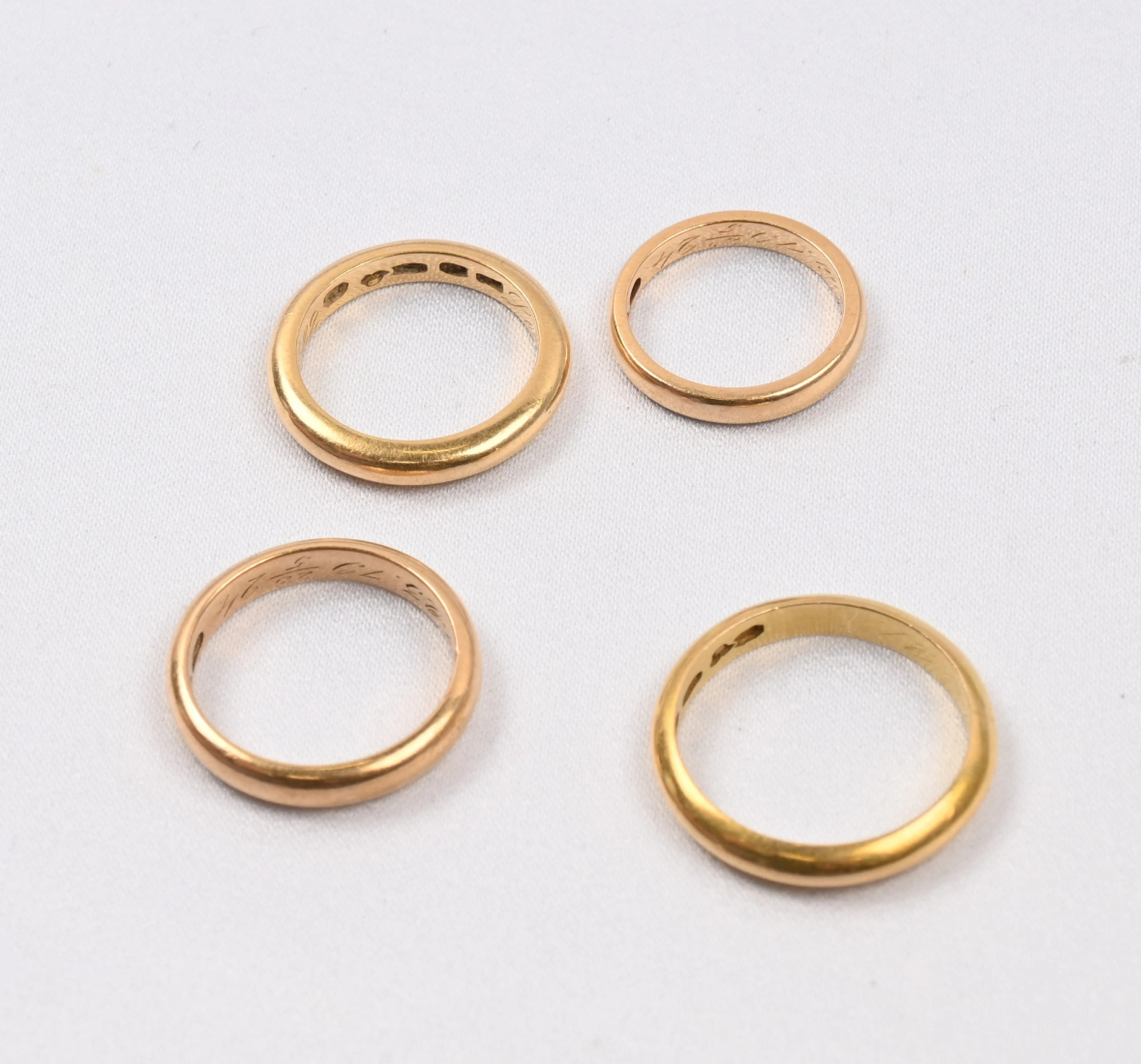 Gold rings, 18 karat (750) gold four pieces. Weight in total 22 g.