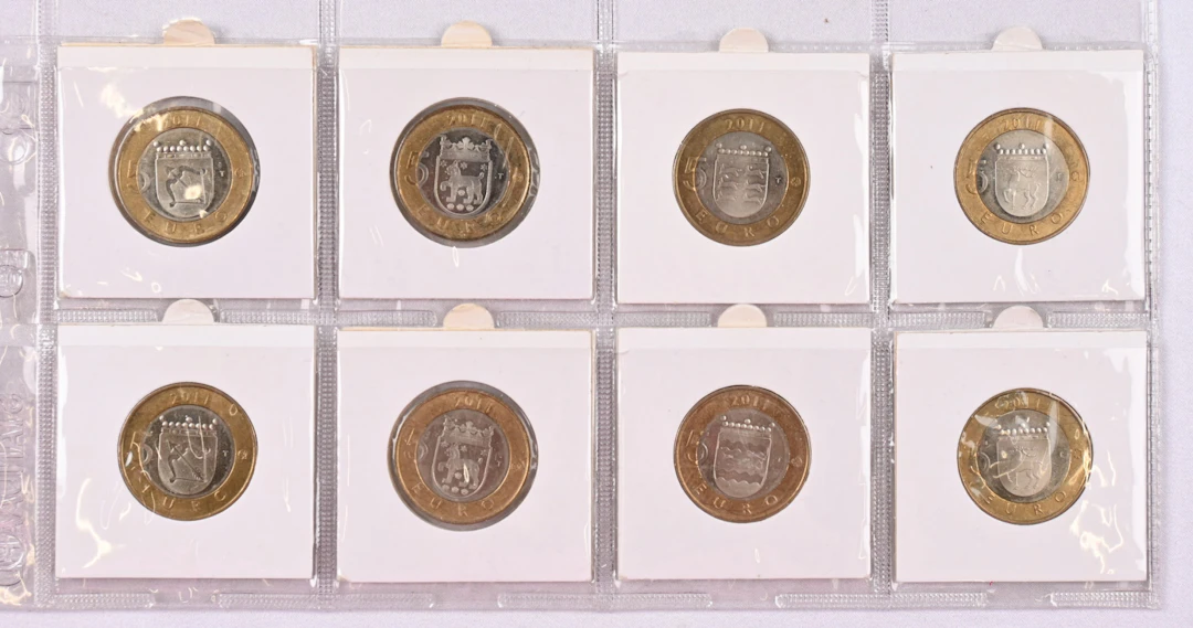 2011 5€ provincial coins eight pieces.