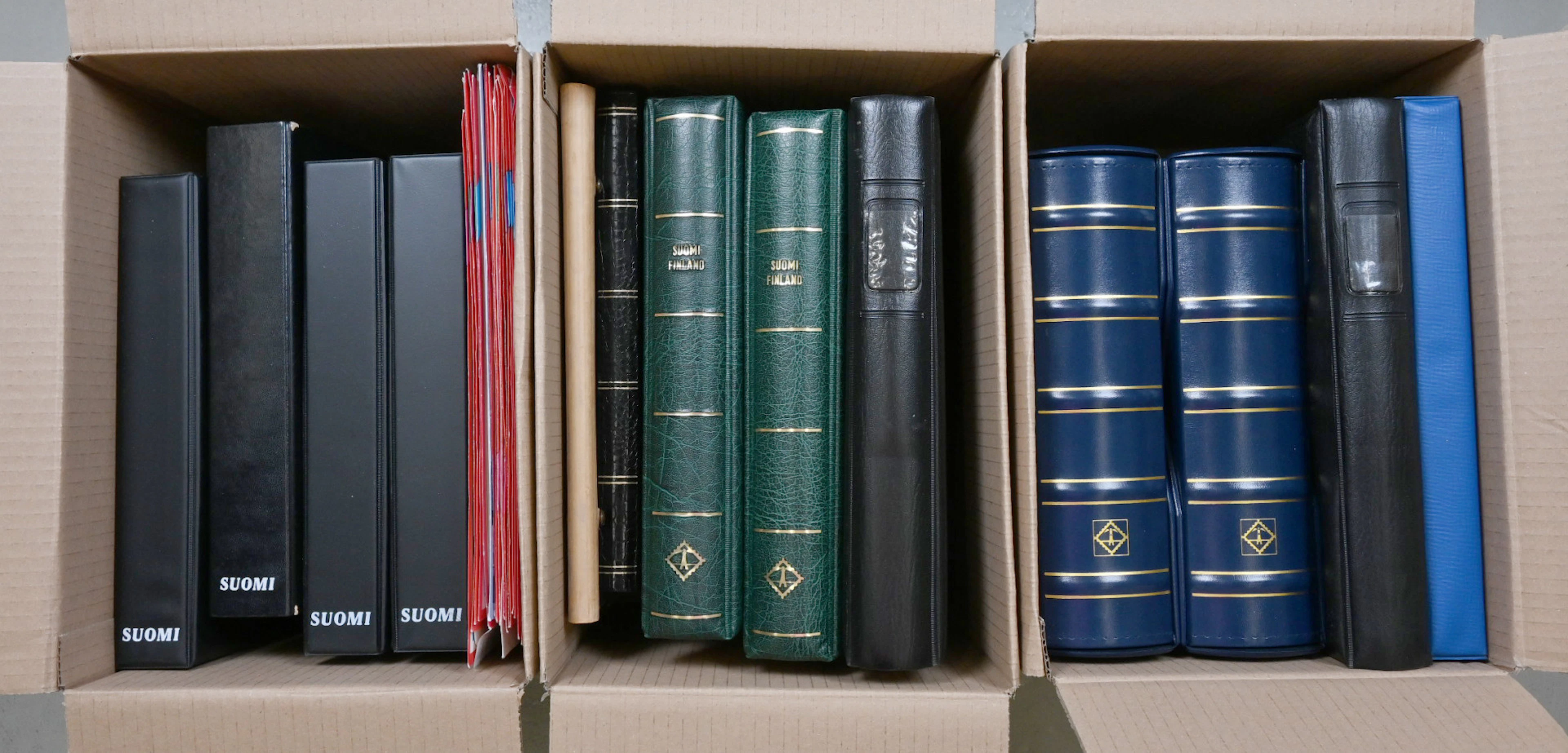 Finland collections in eight fine albums (Leuchtturm, Lindner, Lape).