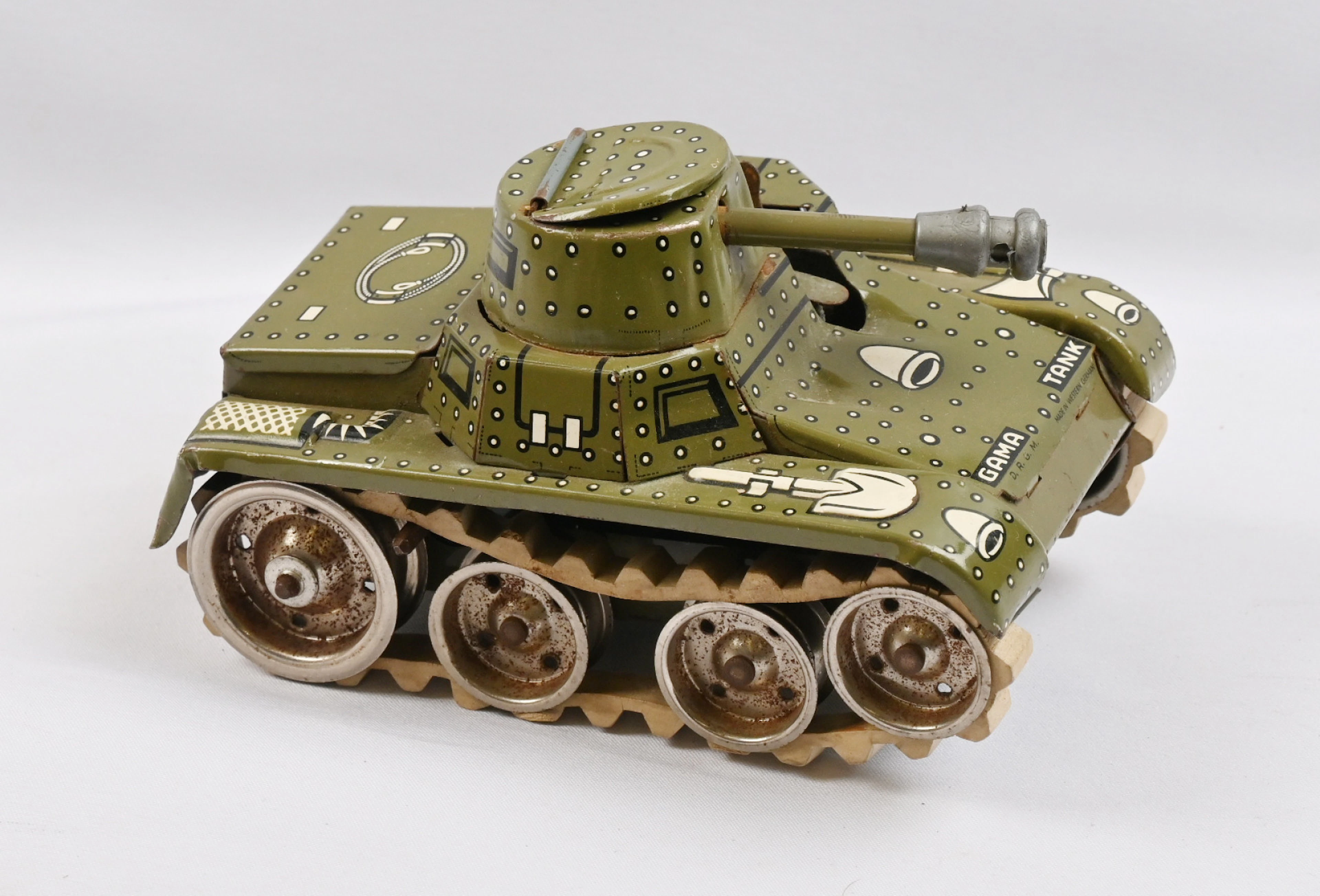 Toys, metal tank, Gama Tank