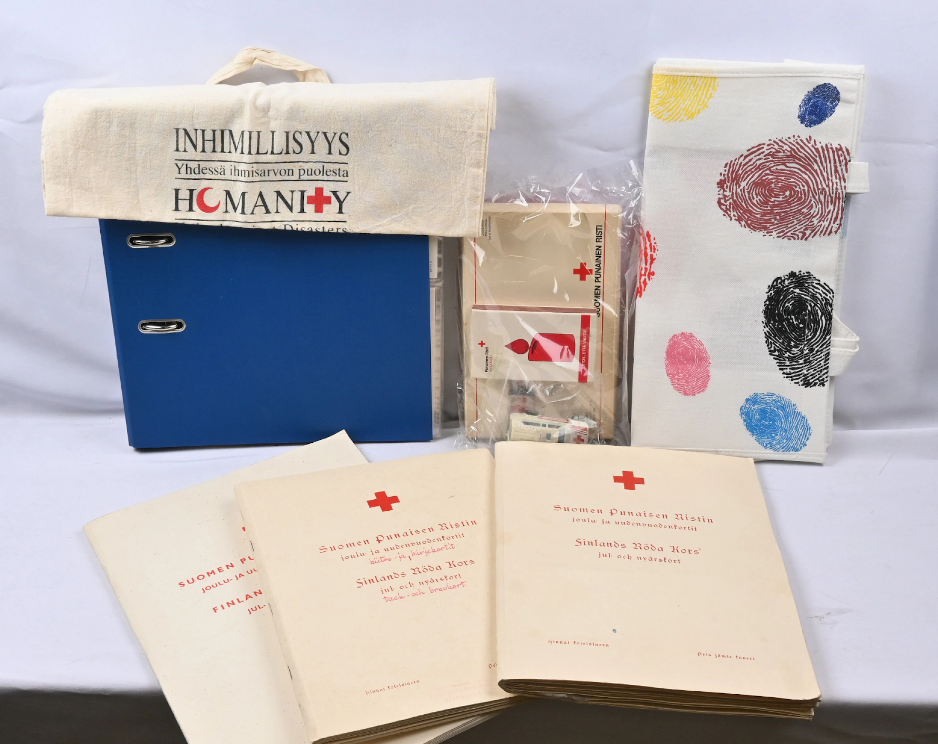 Red Cross, three presentation / sales albums of Red Cross cards, album