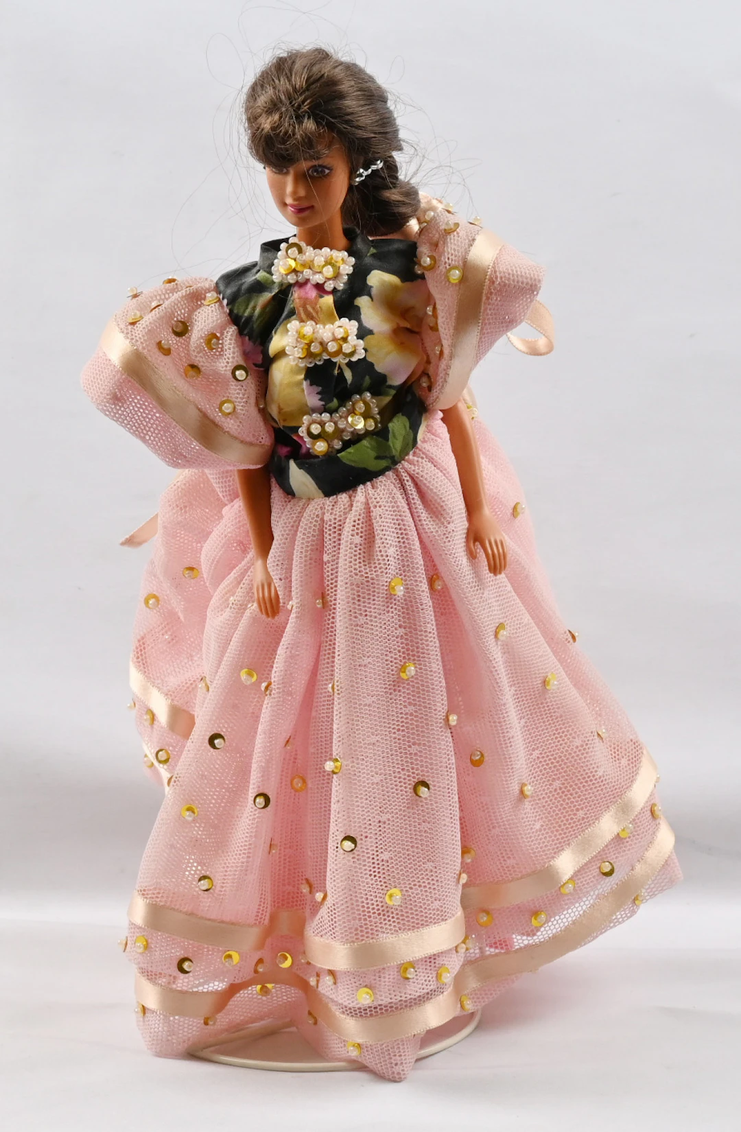 Toys, Barbie, equipped with an outfit made by artist Elina Juusela-Halonen.