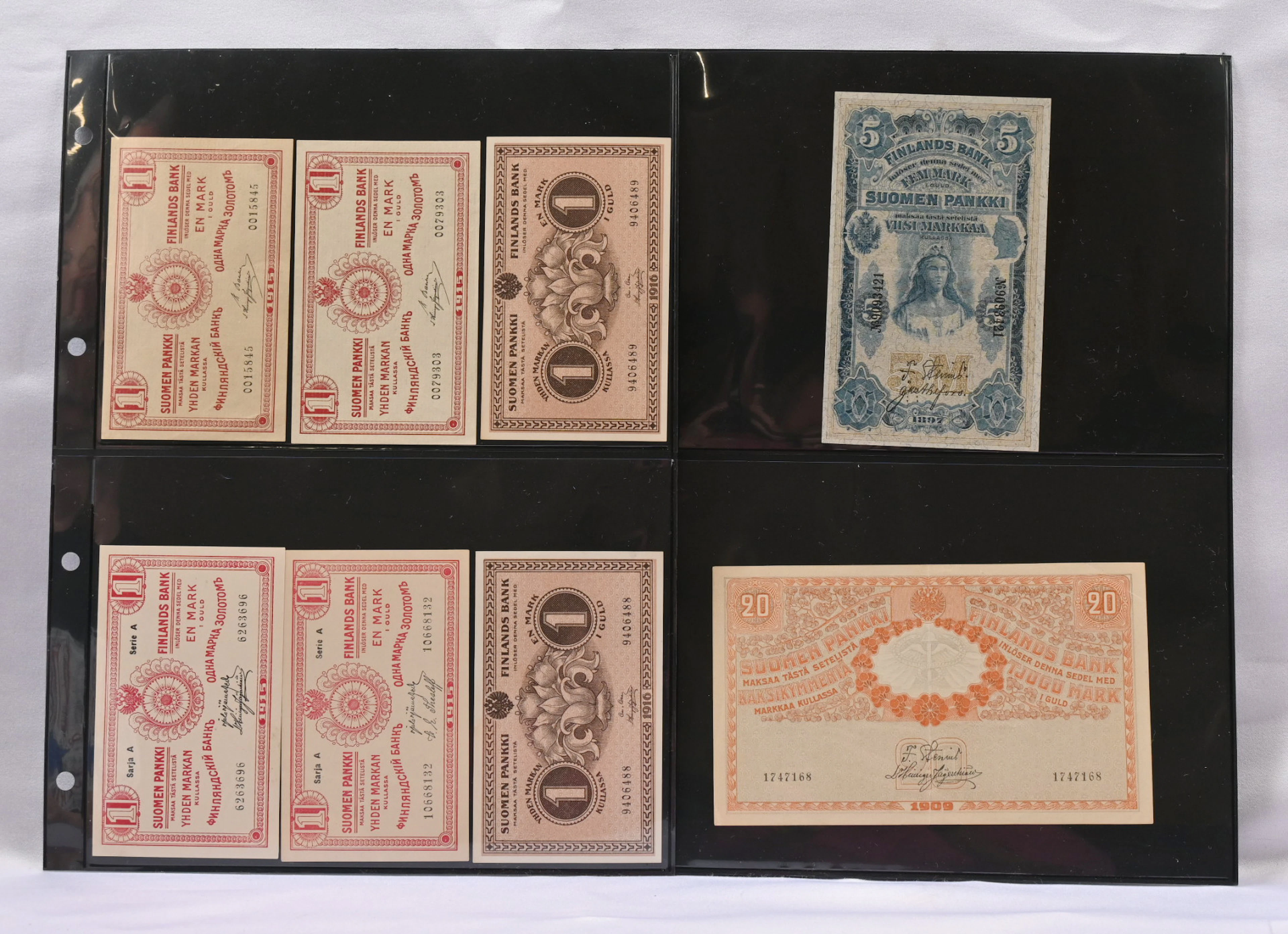 Banknotes from the Grand Duchy era from 1 markka to 20 markka. 11