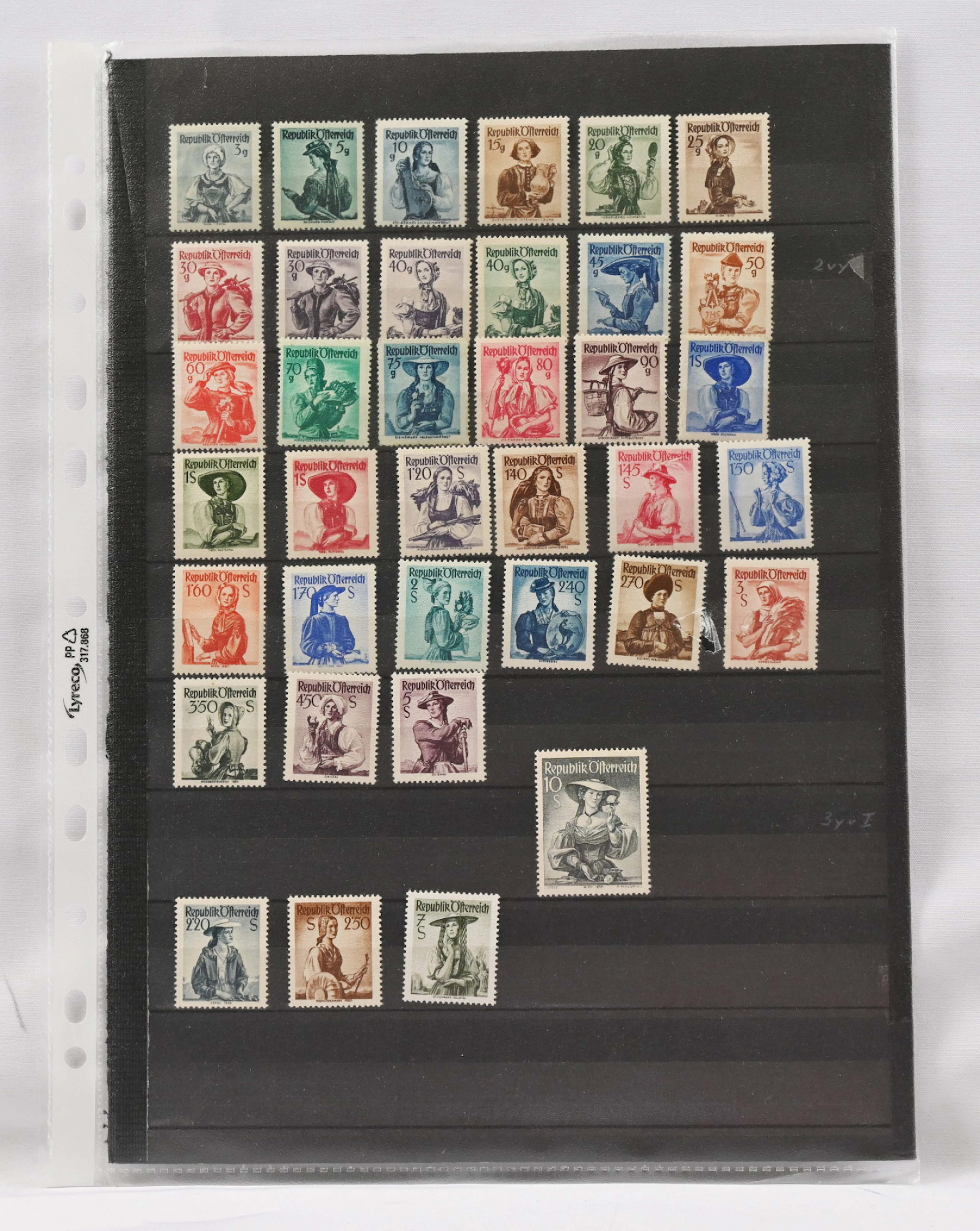 1948/1958 National costumes Mi 893-926 and 978-980, MNH ** stamps.