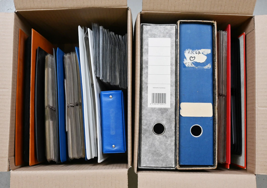 From the 1940s up to 2006, FDC etc. collection in 10 binders, also