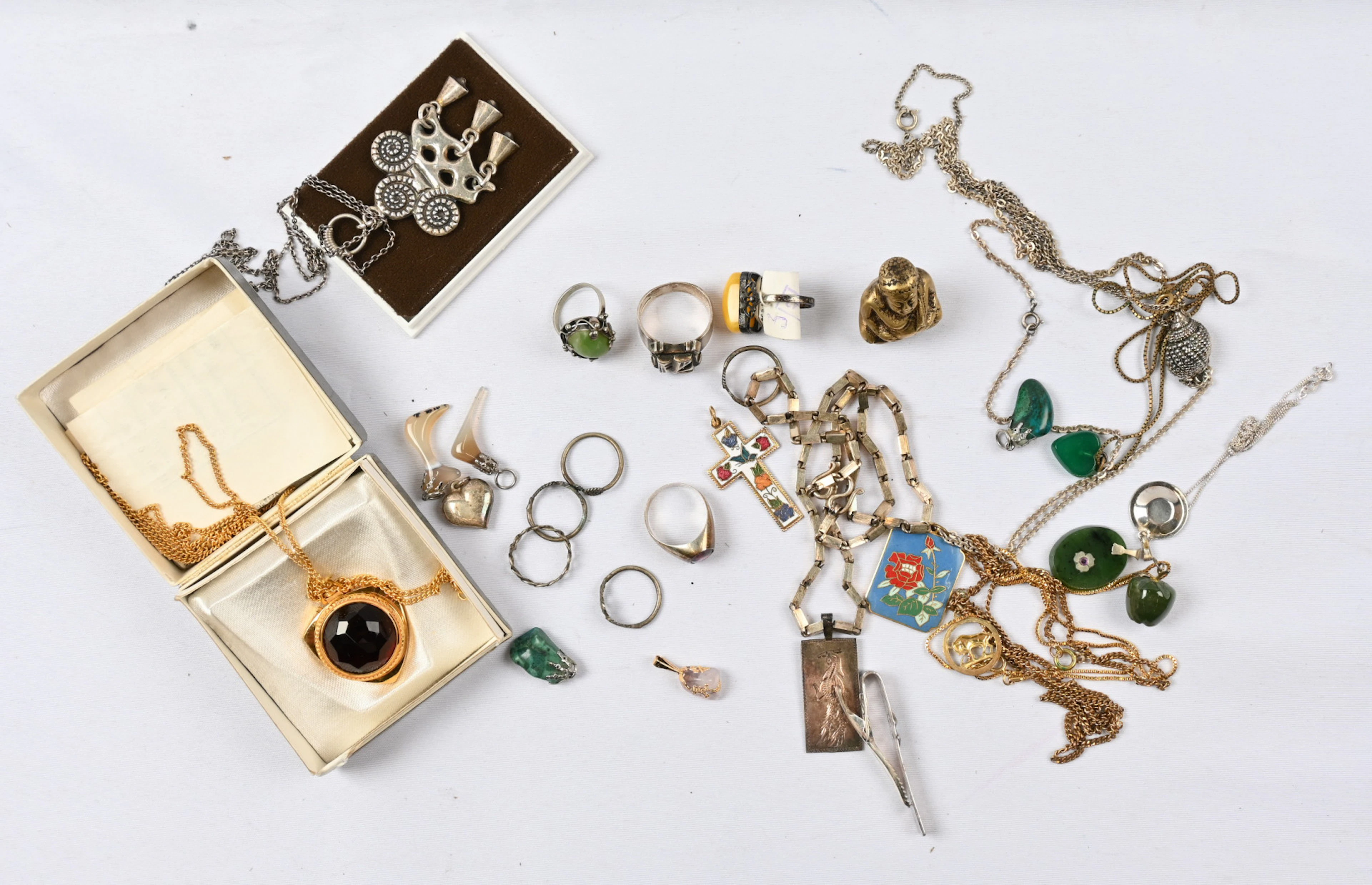Jewelry selection including eg. silver ones for example Kalevala etc.