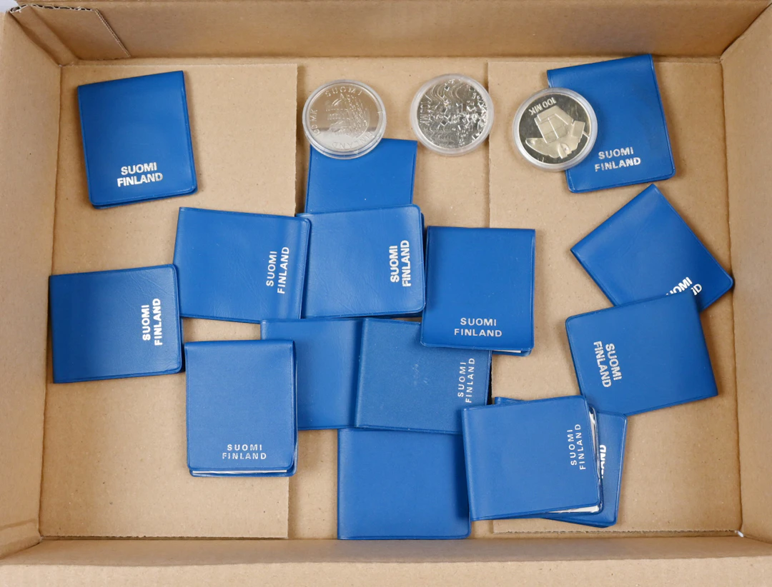 Commemorative coins fine small selection 18 pieces, of which 100 markka