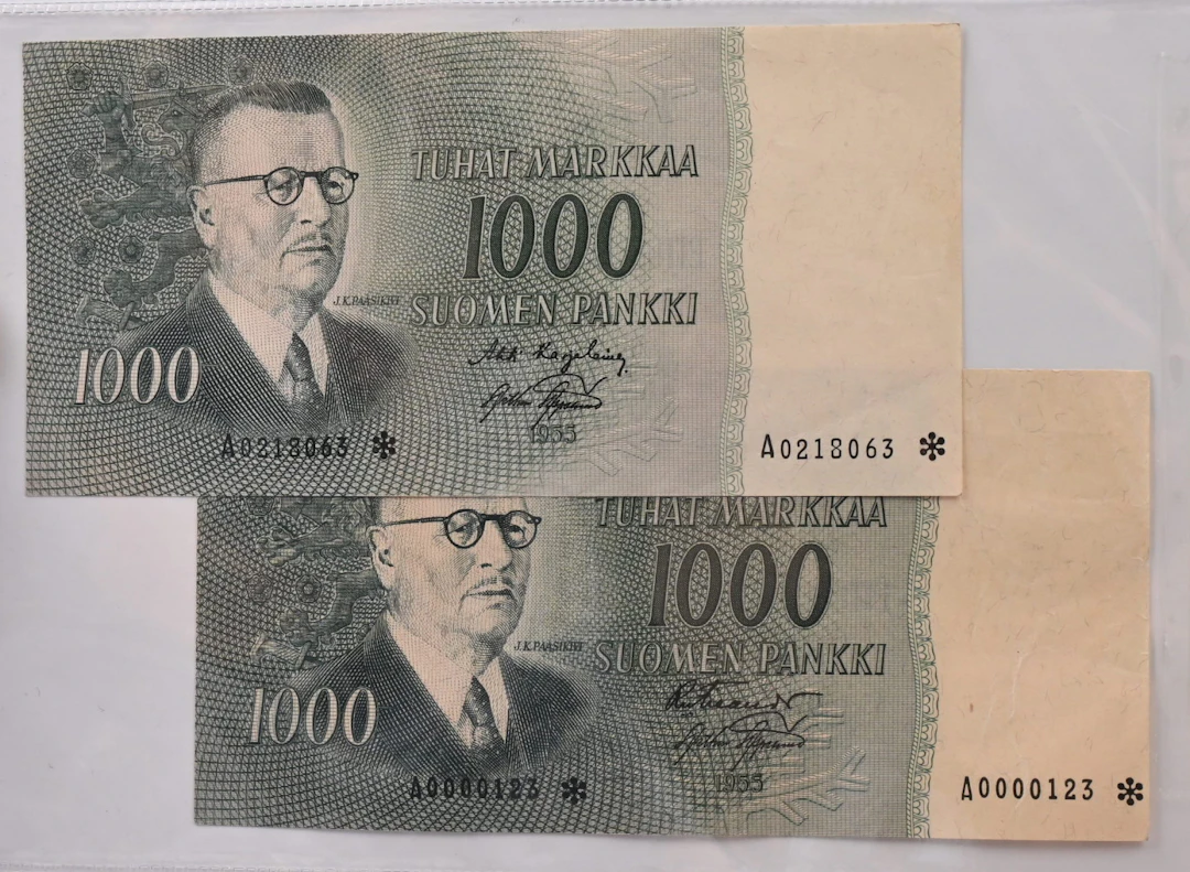 1955 1000 markka A0218063* KA1/AAs condition 1+ and A0000123* FIE/AAs