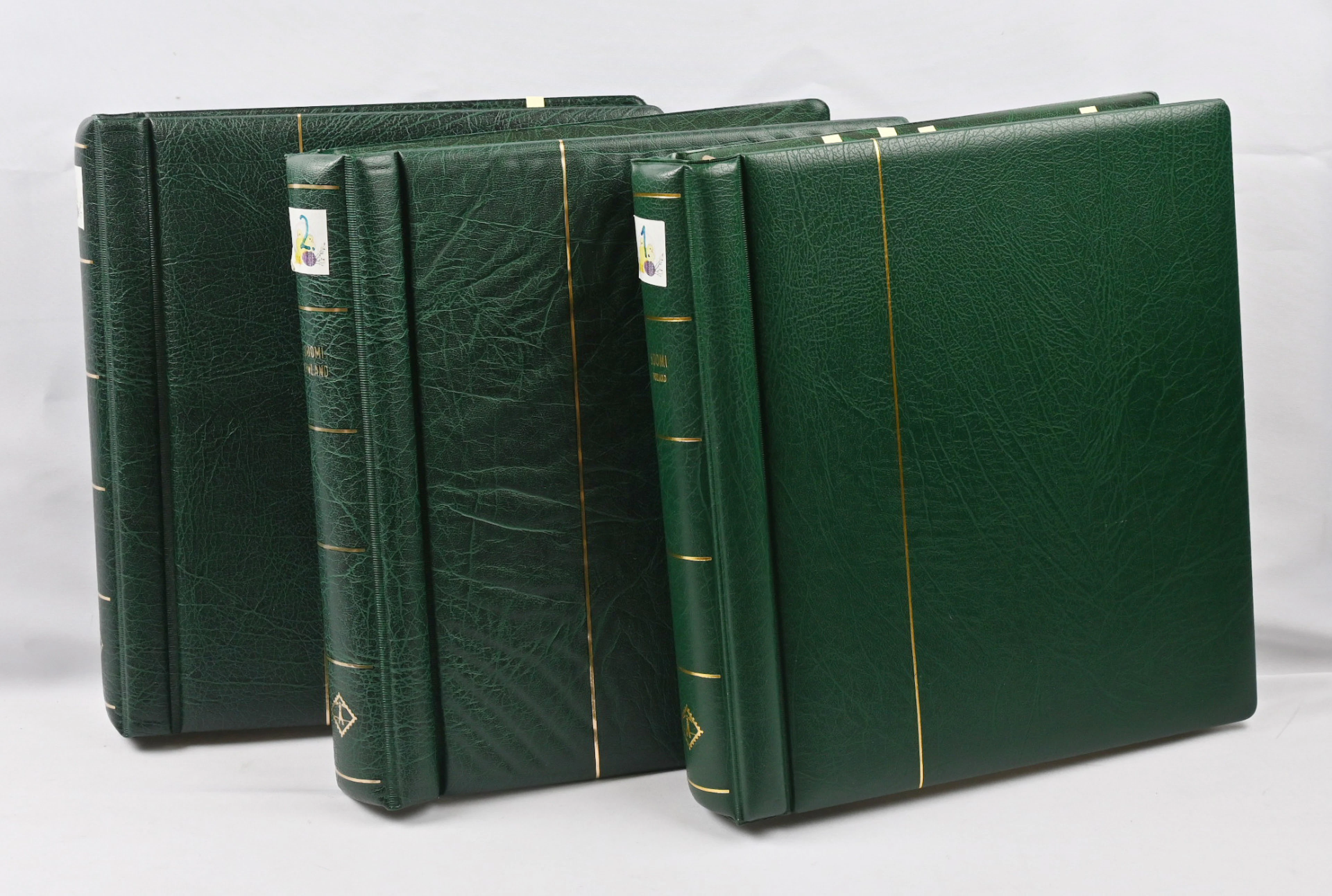 1889 - 2016 collection of mint material in three Leuchtturm albums.