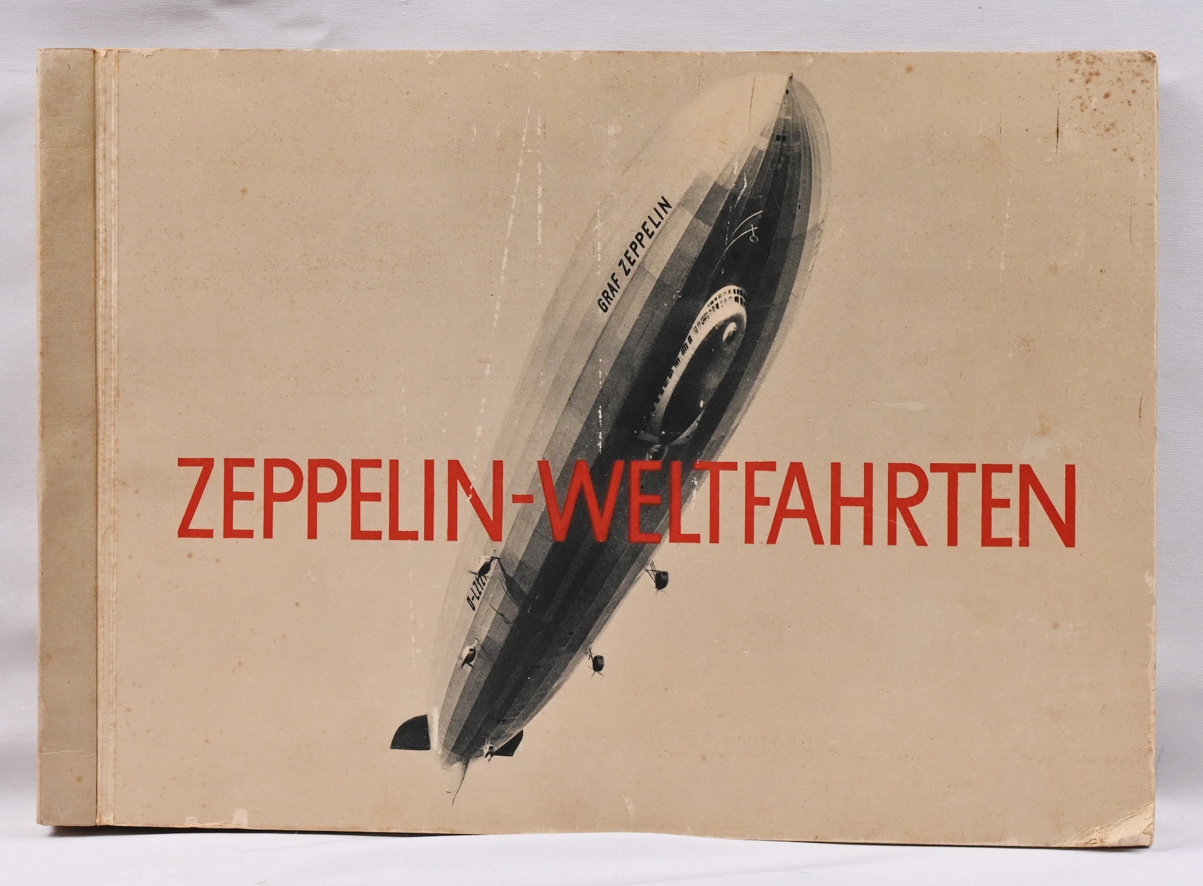 Collectible photo album ”Zeppelin-Weltfahrten” part I. Fine photo