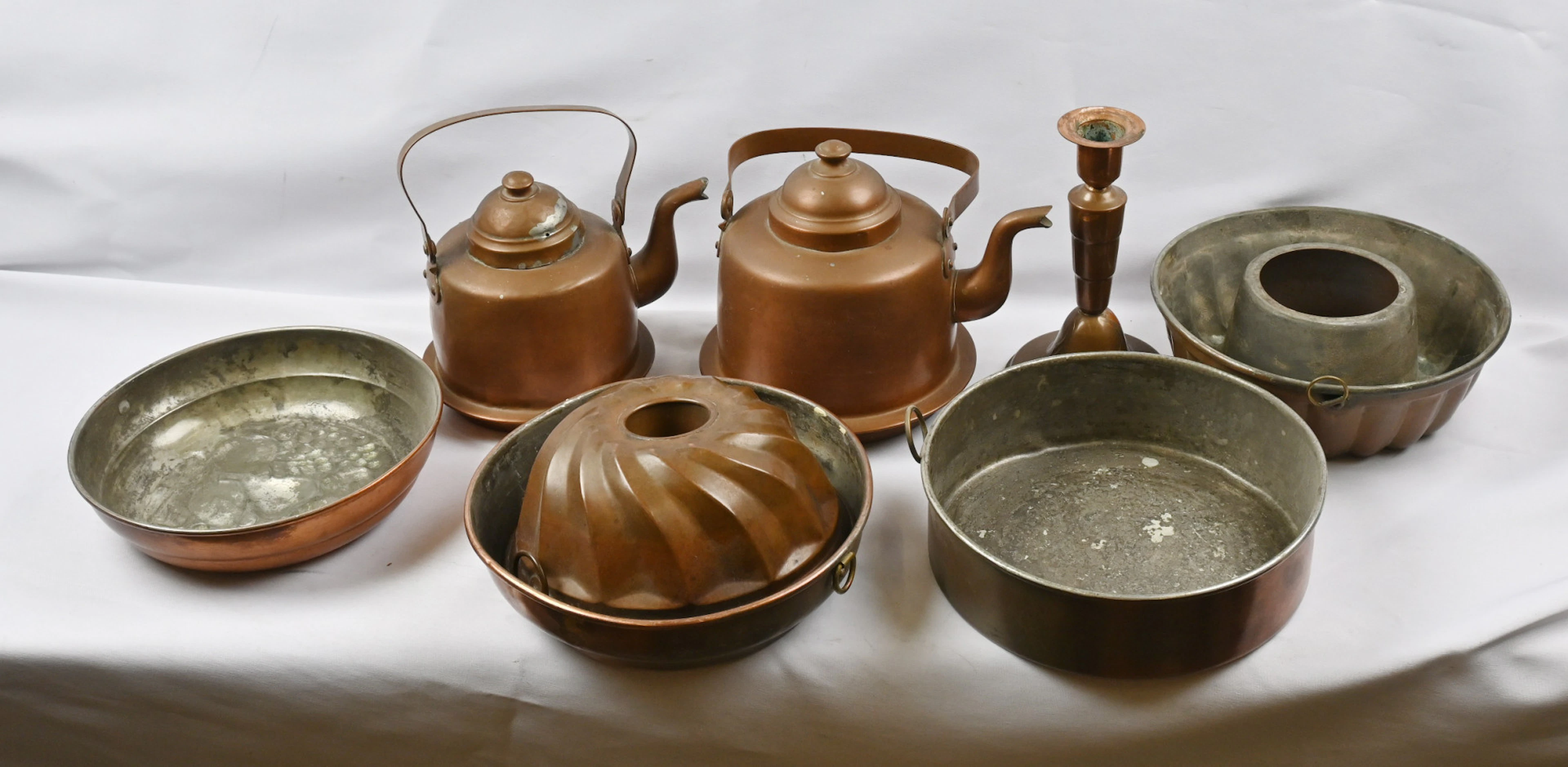 Copper items 14 pieces eg. coffee pot etc. Patina of age.