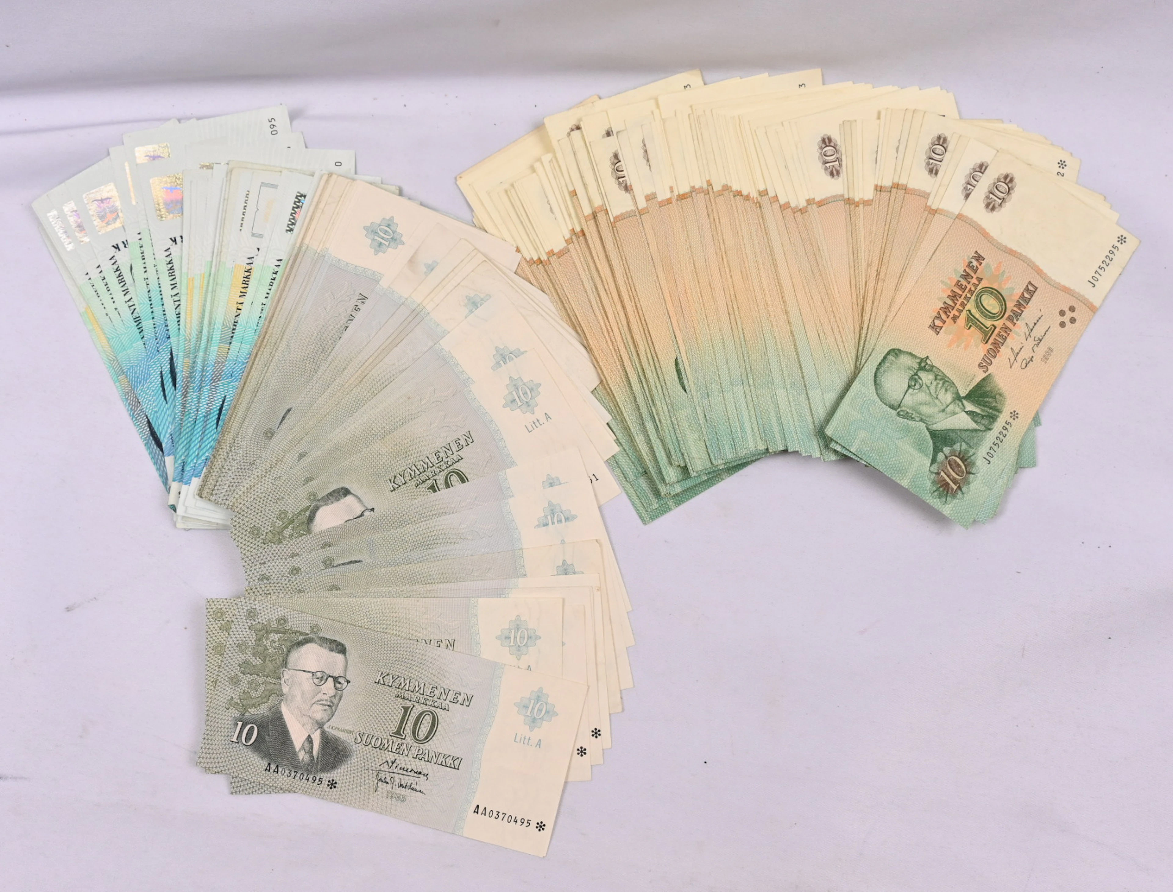 LARGE selection of banknotes, over 400 pieces from 1 markka to 1000