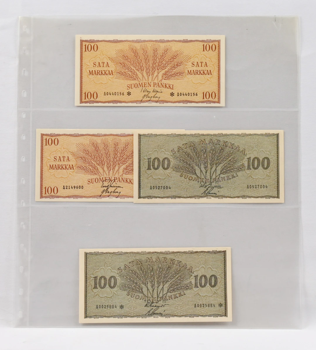 100 markka banknotes four different: 1955, 1955 *, 1957 and 1957 *