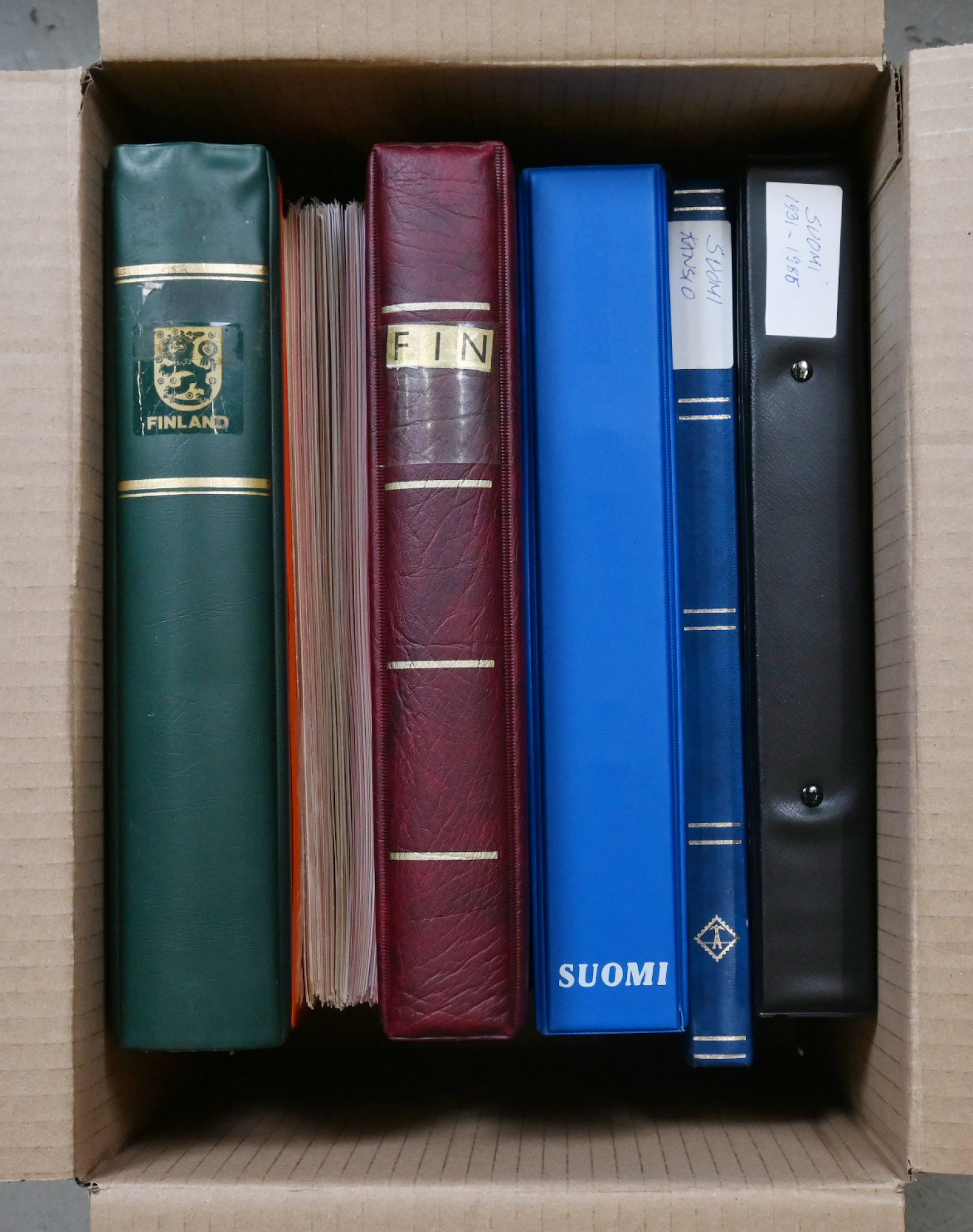 In five albums selection of remainder collections/basic collections