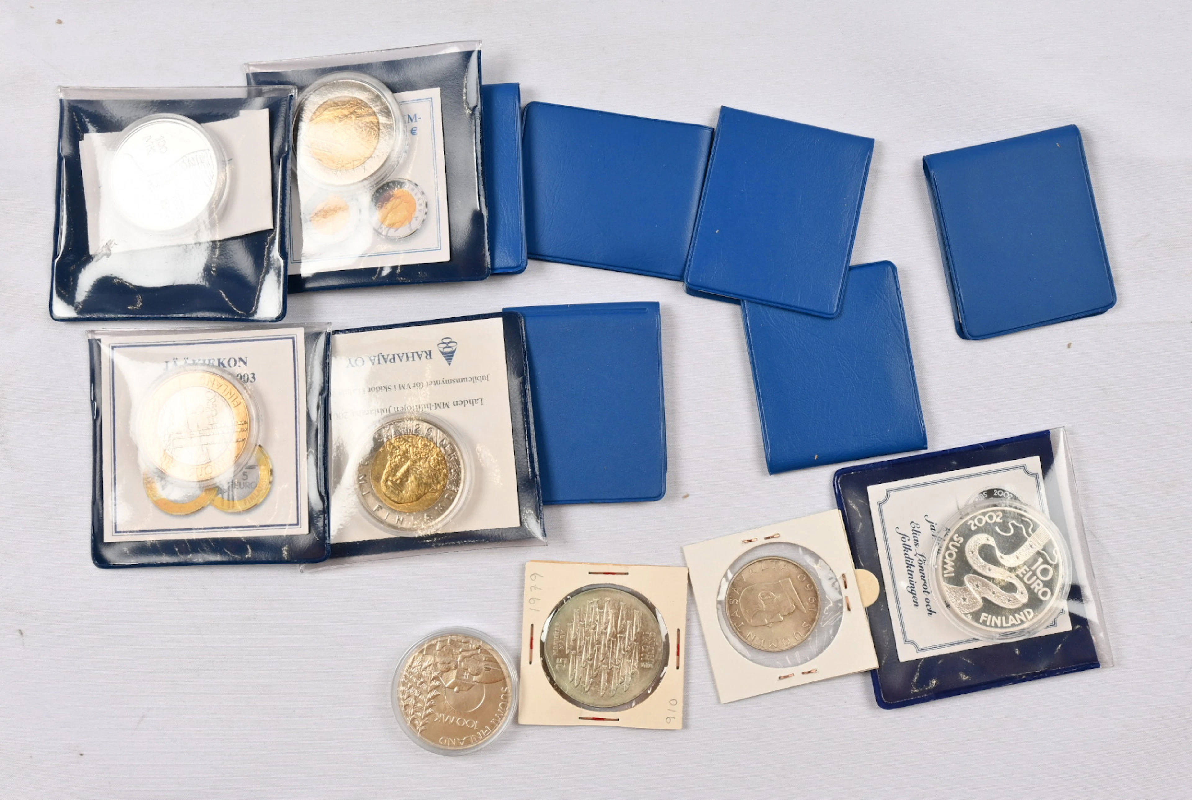 Commemorative coins, small selection of 14 pieces eg. about ten silver ones.