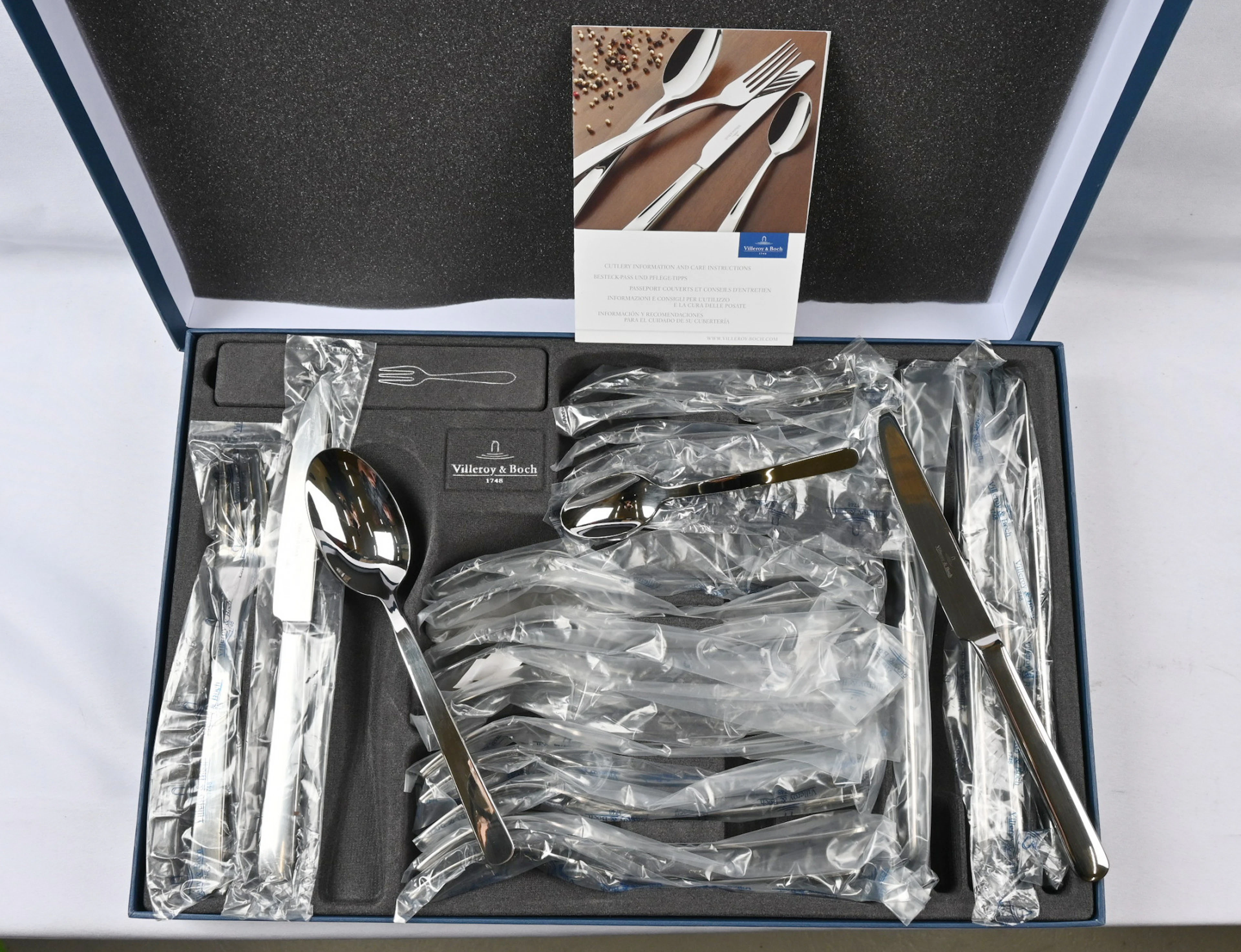 Villeroy & Boch unused cutlery set.