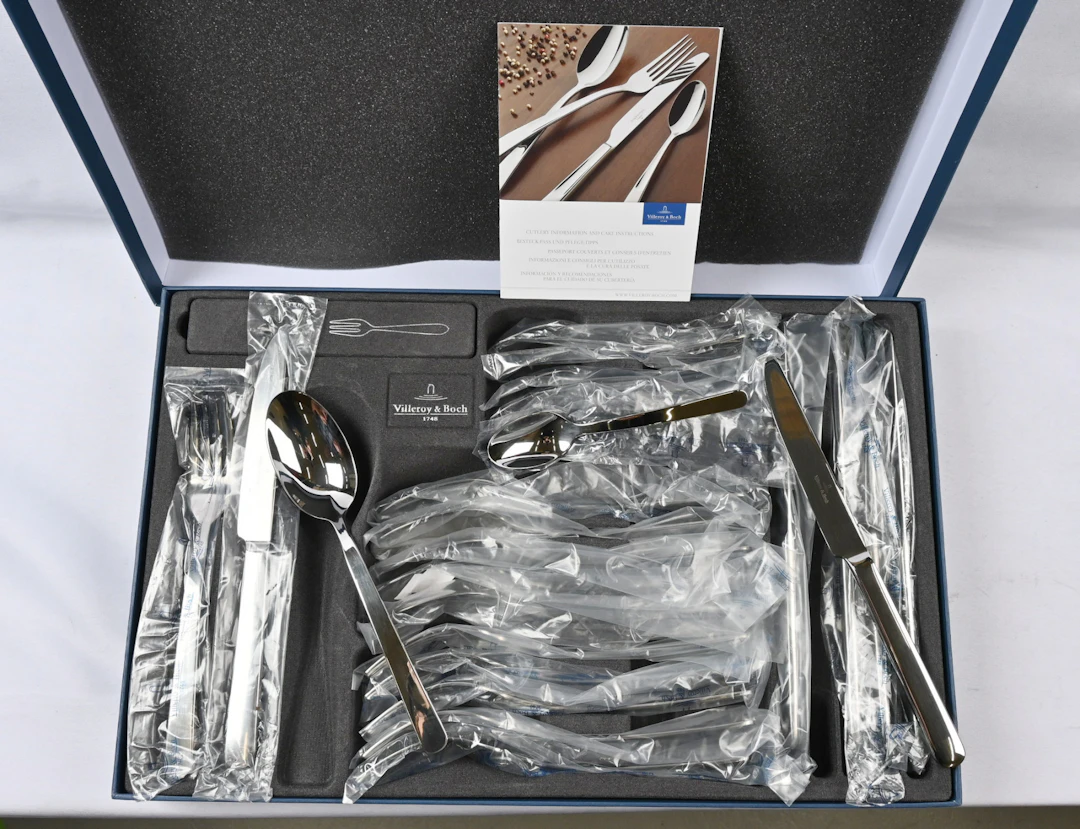 Villeroy & Boch unused cutlery set.